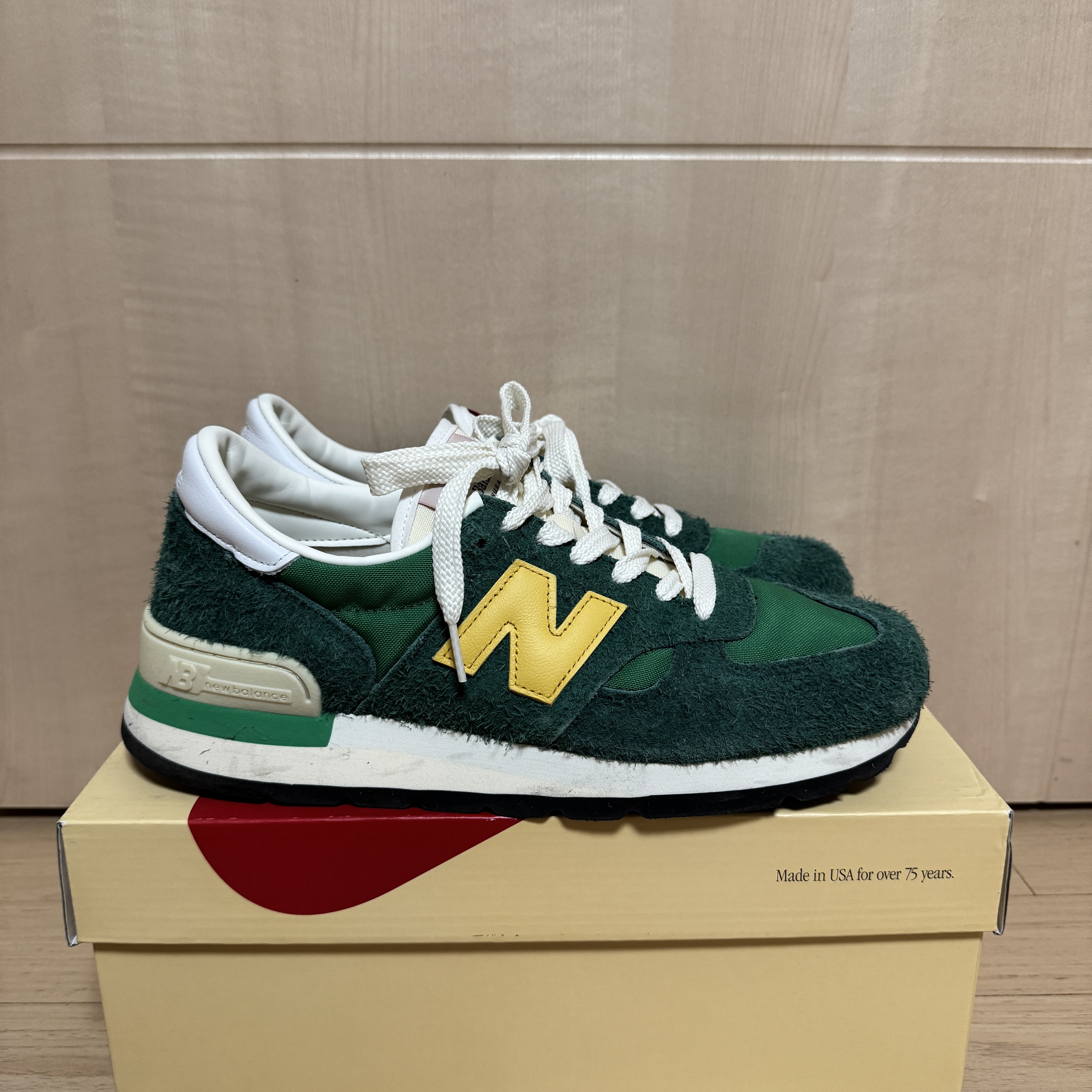 New Balance 990v1 Made in USA Green Gold 착용 스타일