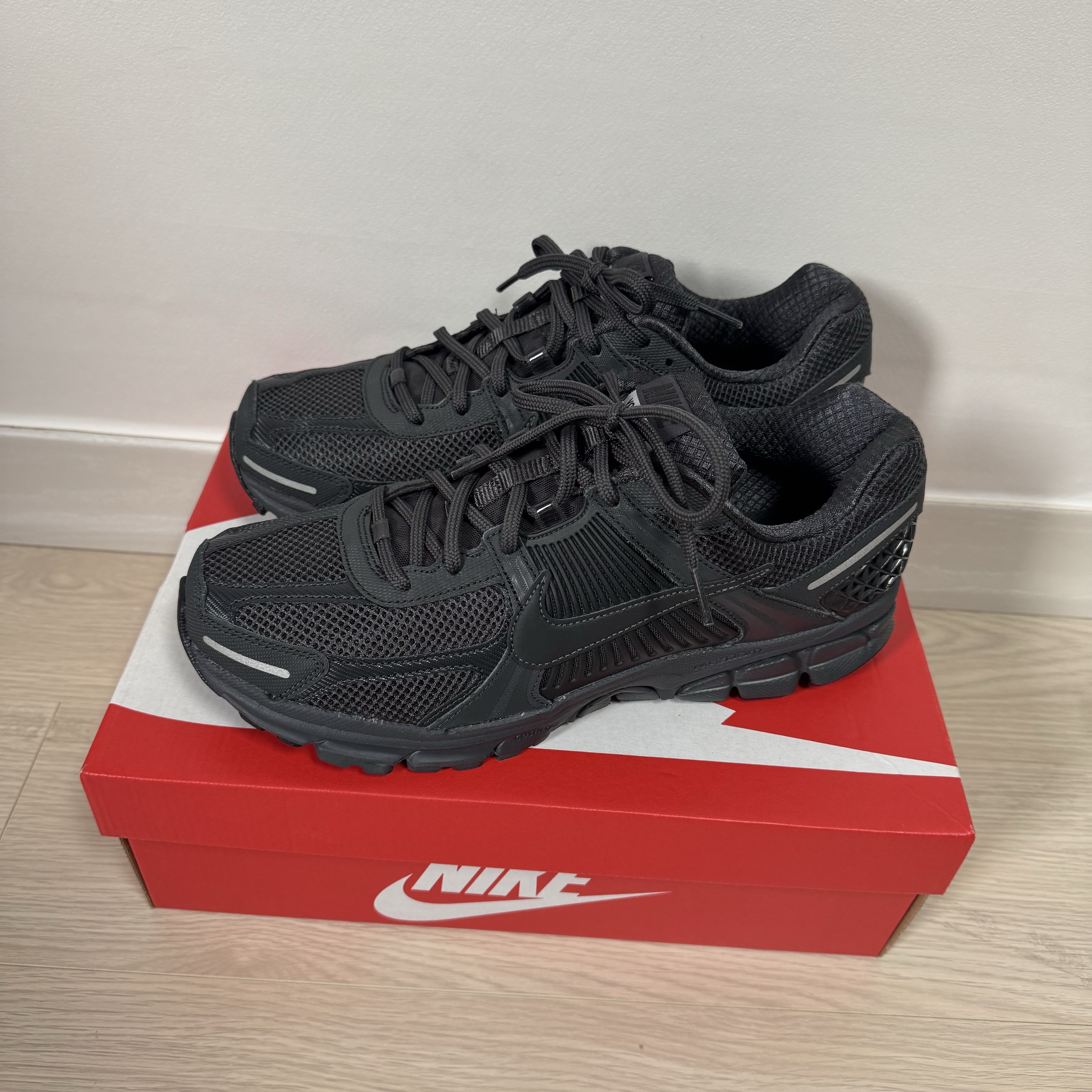 Nike Zoom Vomero 5 SP Anthracite 2023 착용 스타일