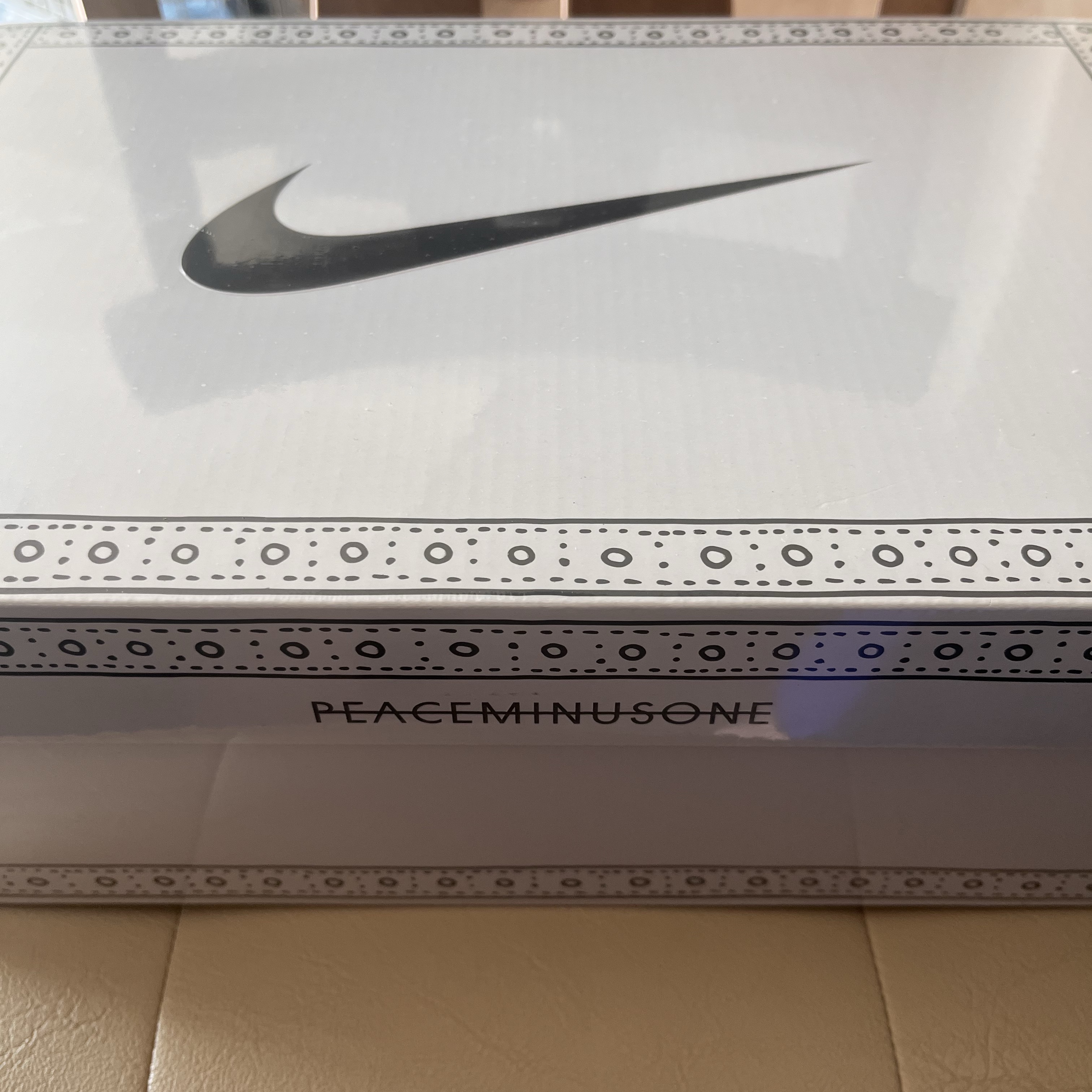 Nike x Peaceminusone Kwondo1 Black and White 착용 스타일 - 2