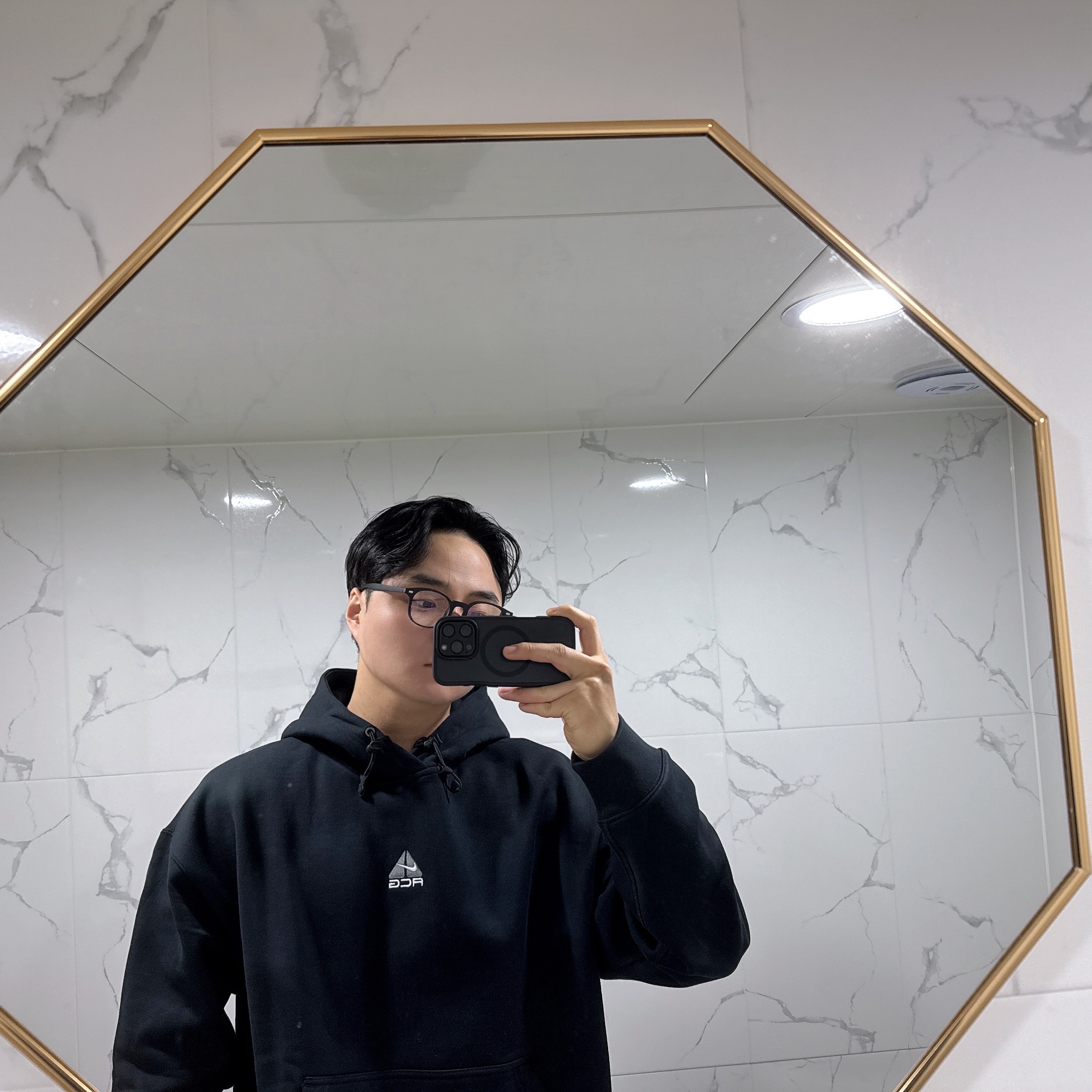 Nike ACG Therma-Fit Fleece Pullover Hoodie Black Anthracite - Asia 착용 스타일