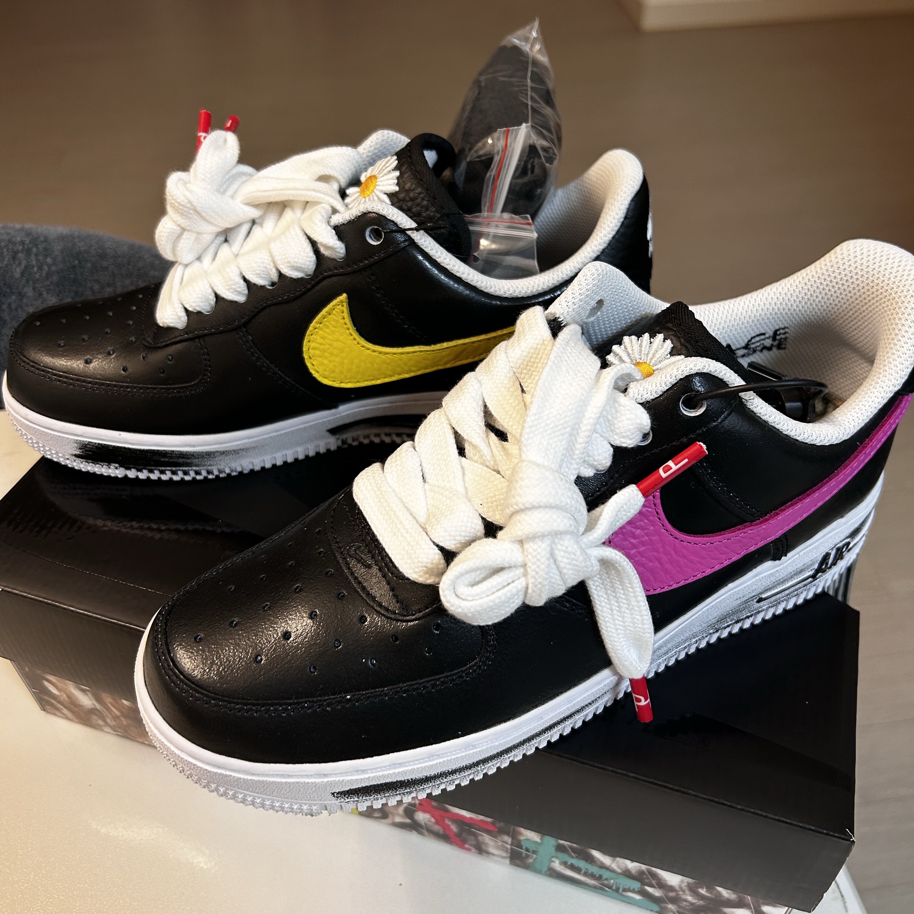 Nike x Peaceminusone Air Force 1 Low Para-Noise 3.0 Black and Multicolor 착용 스타일