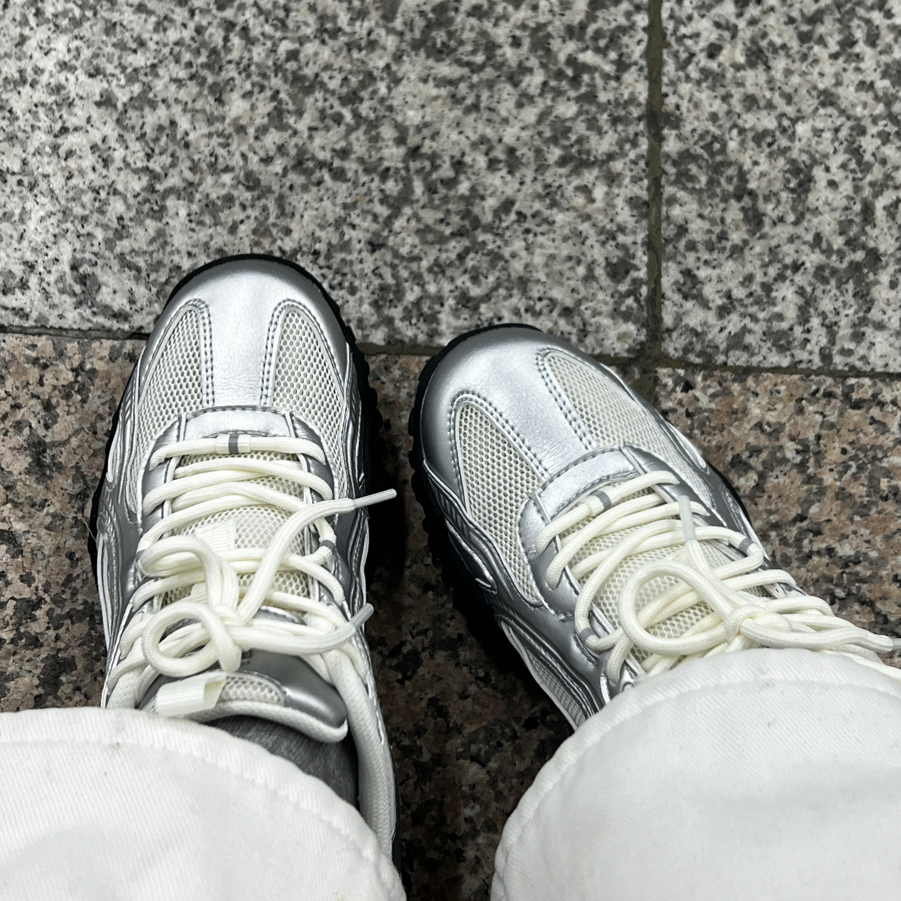 [6% 적립] FILA Echappe Ms Silvermoon 착용 스타일 - 1