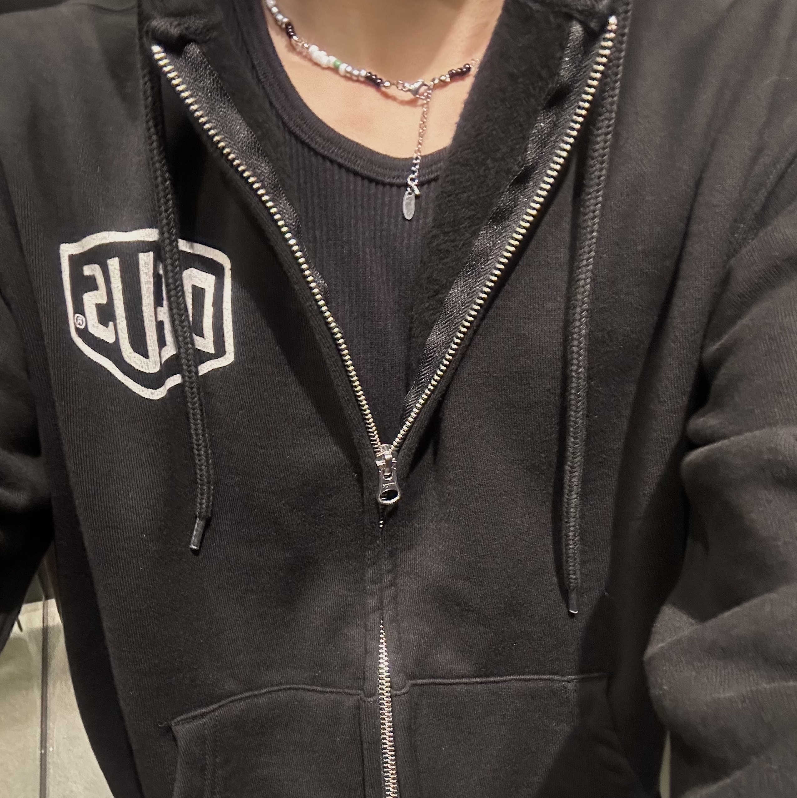 Deus Ex Machina Seoul College Hooded Jacket Black 착용 스타일 - 2