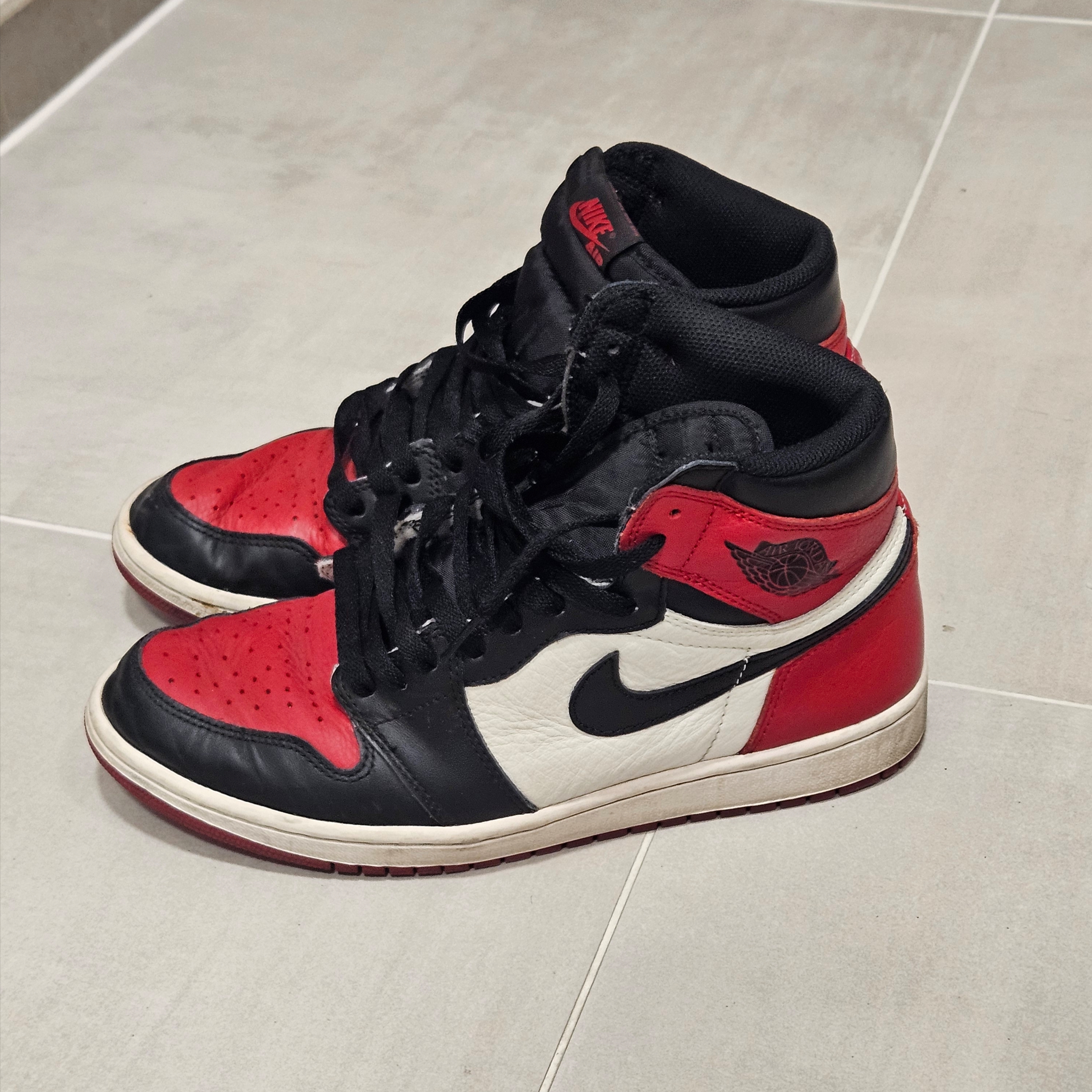 Jordan 1 Retro High OG Bred Toe 착용 스타일