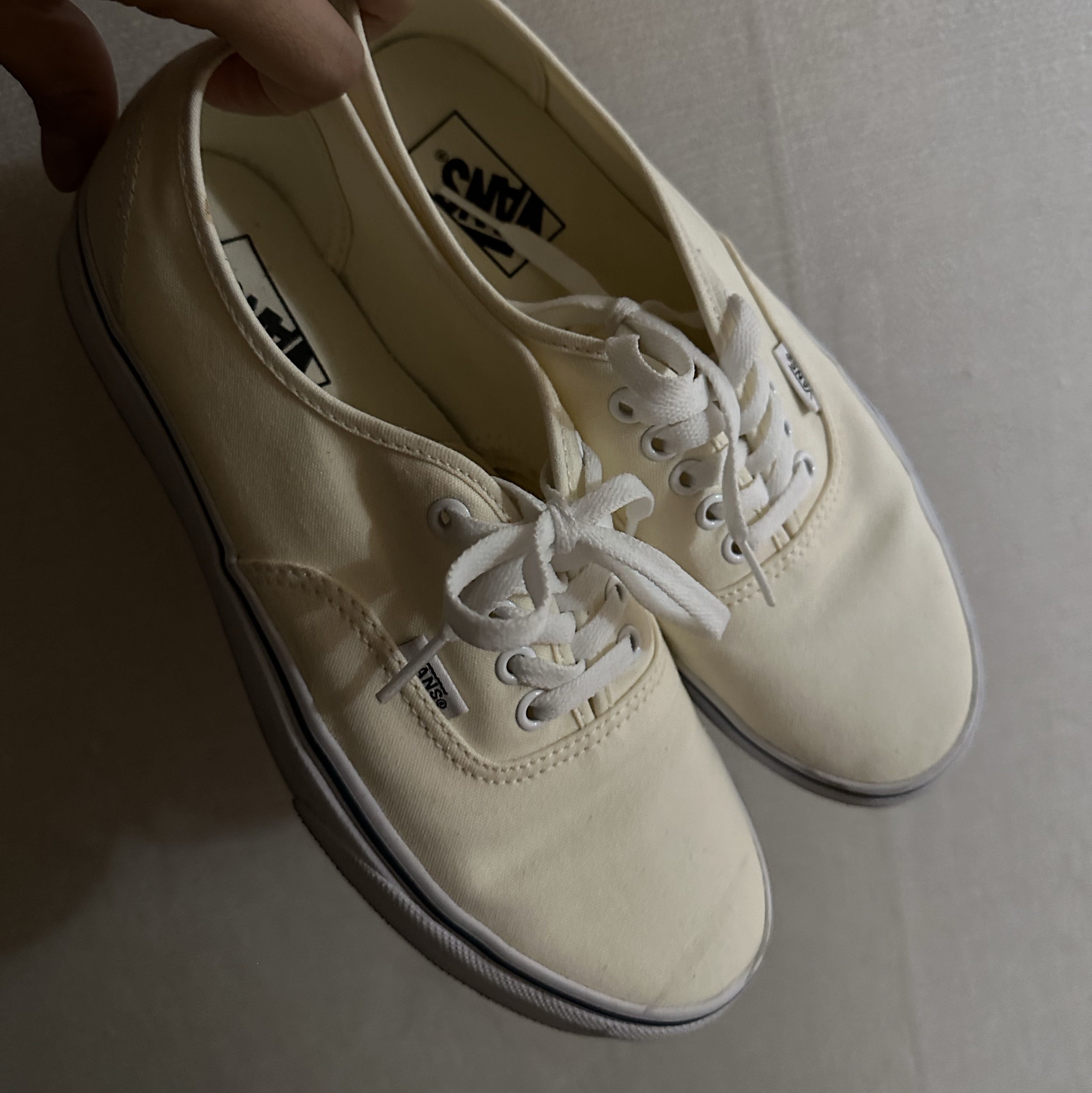 Vans Authentic White 착용 스타일