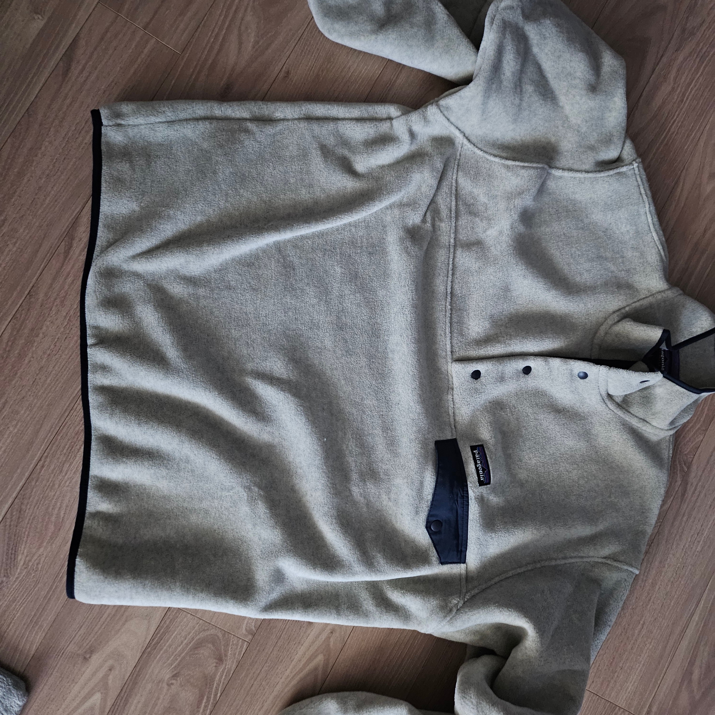 Patagonia Synchilla Snap-T Fleece Pullover Oatmeal Heather 착용 스타일