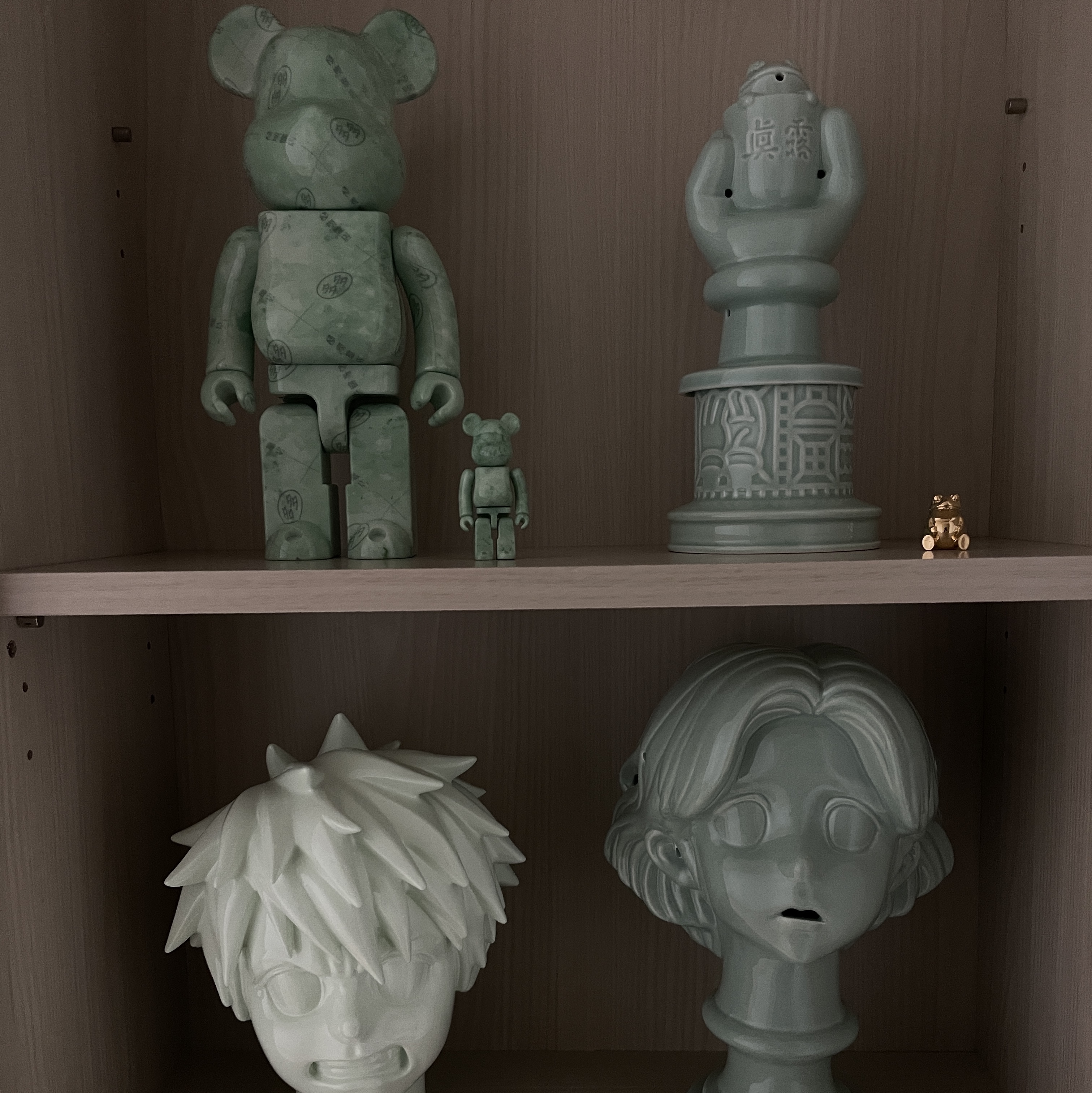 Bearbrick x Dada 100% & 400% Set 착용 스타일