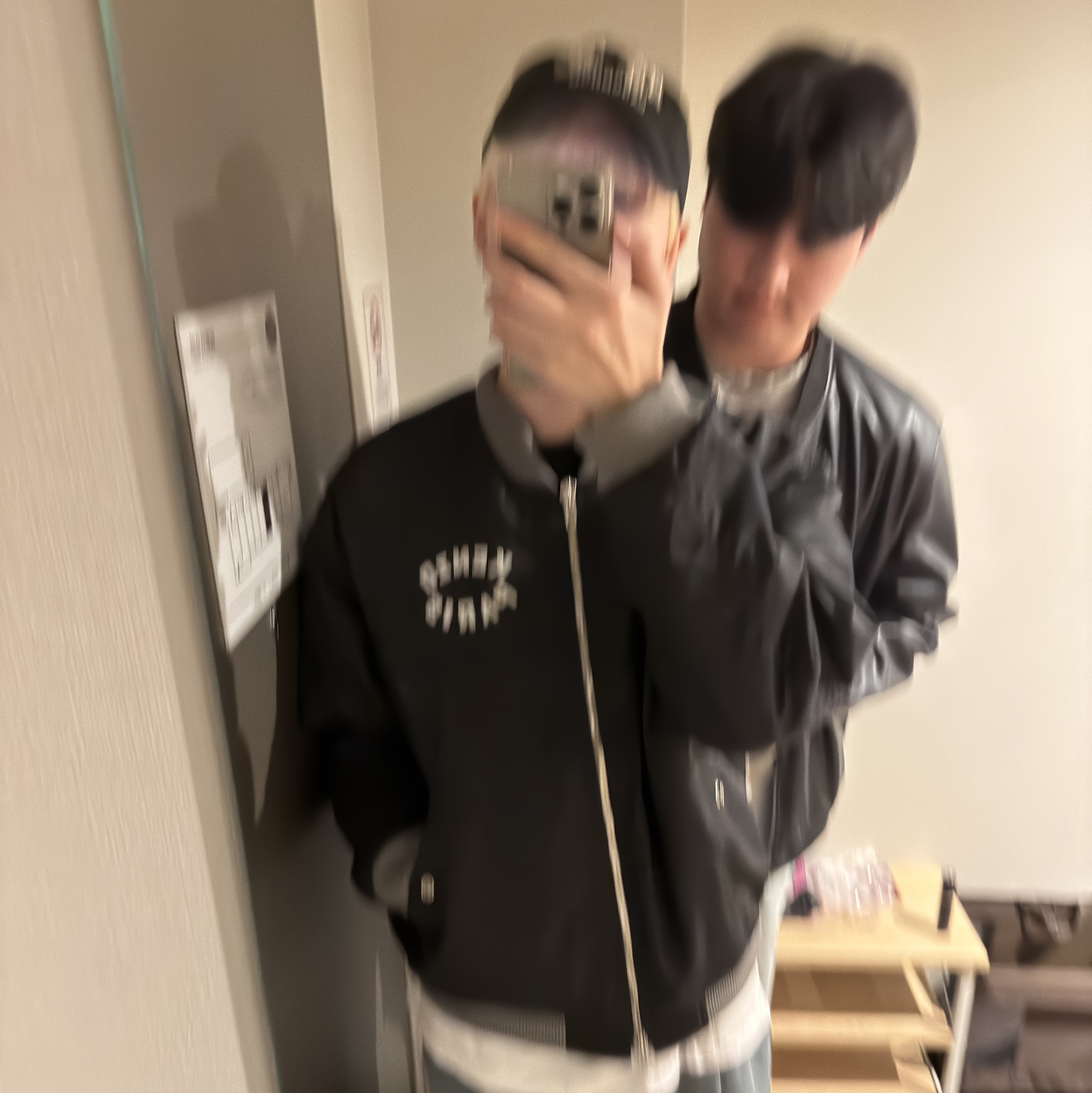 Kenzo Lucky Tiger Bomber Black, Darkr8m Studio White Logo Cap 착용 스타일