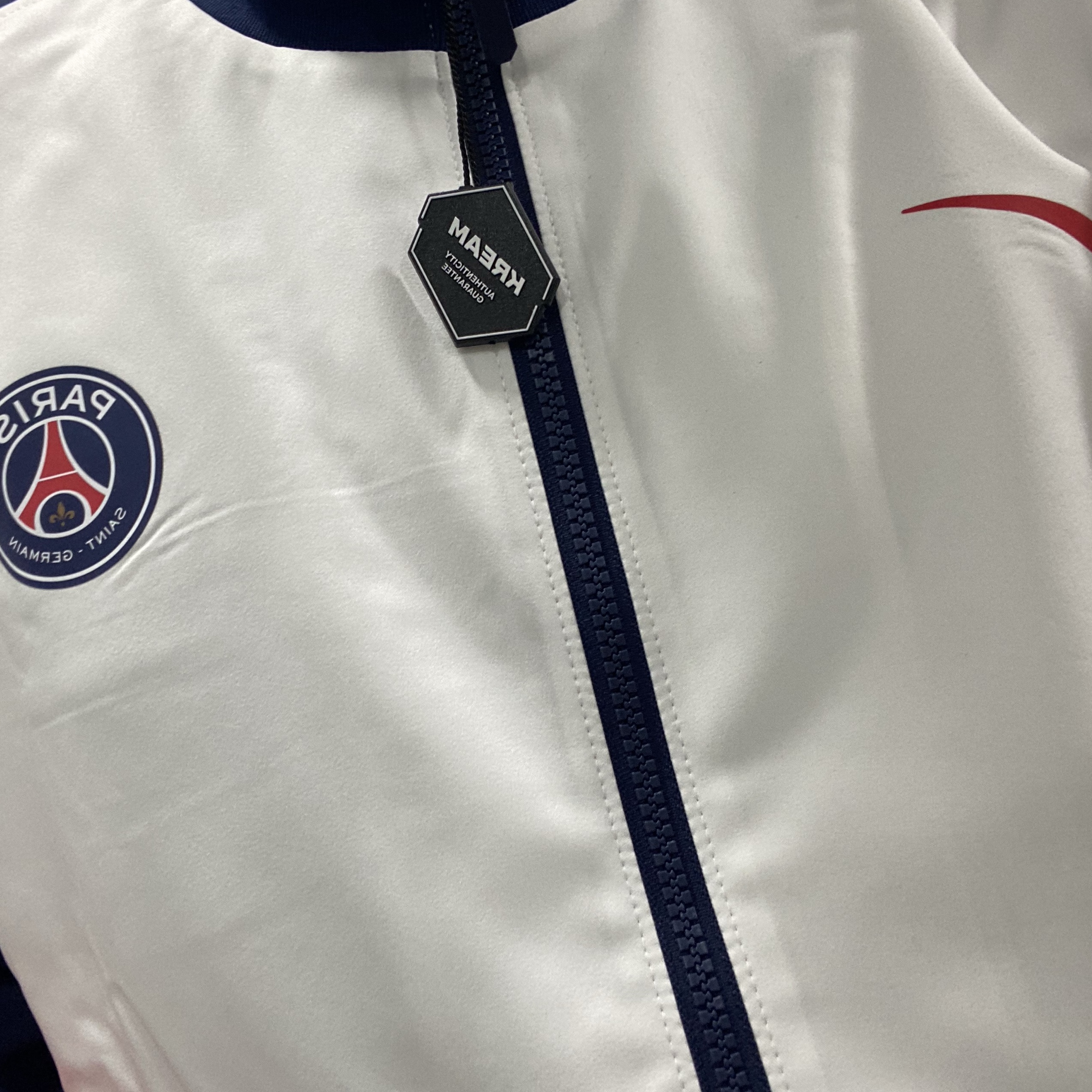Nike Paris Saint-Germain Dri-Fit Strike Football Jacket White Midnight Navy - Asia 착용 스타일