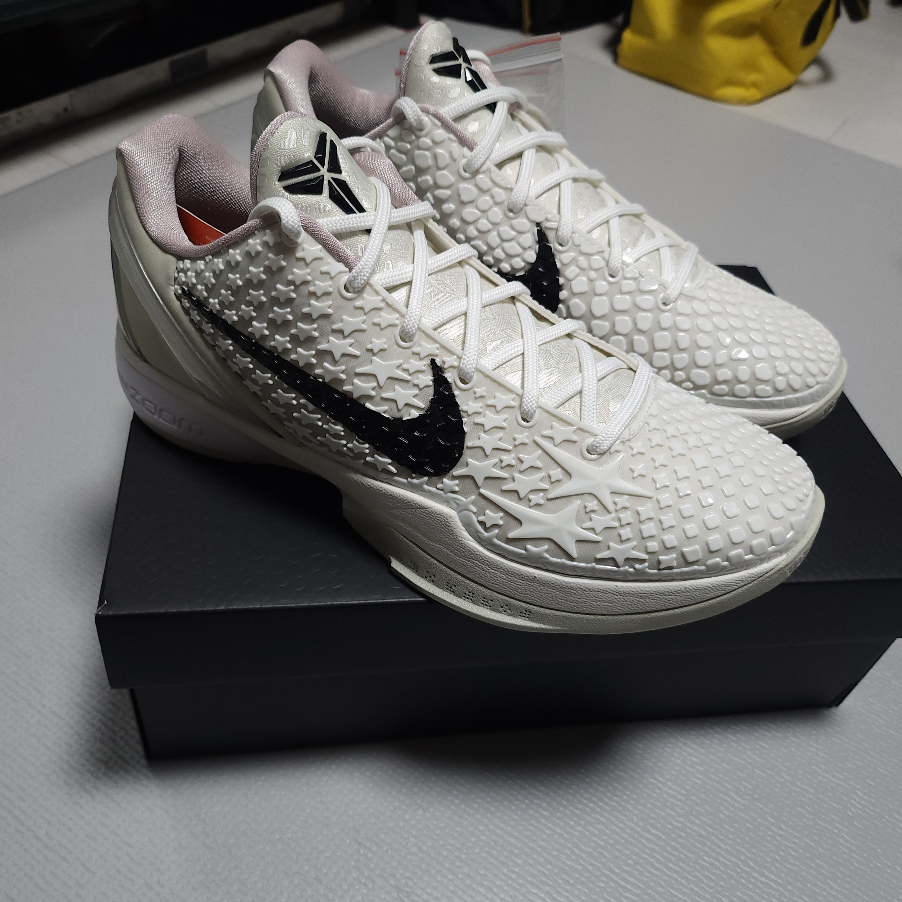 Nike Kobe 6 Protro Sail 착용 스타일 - 1