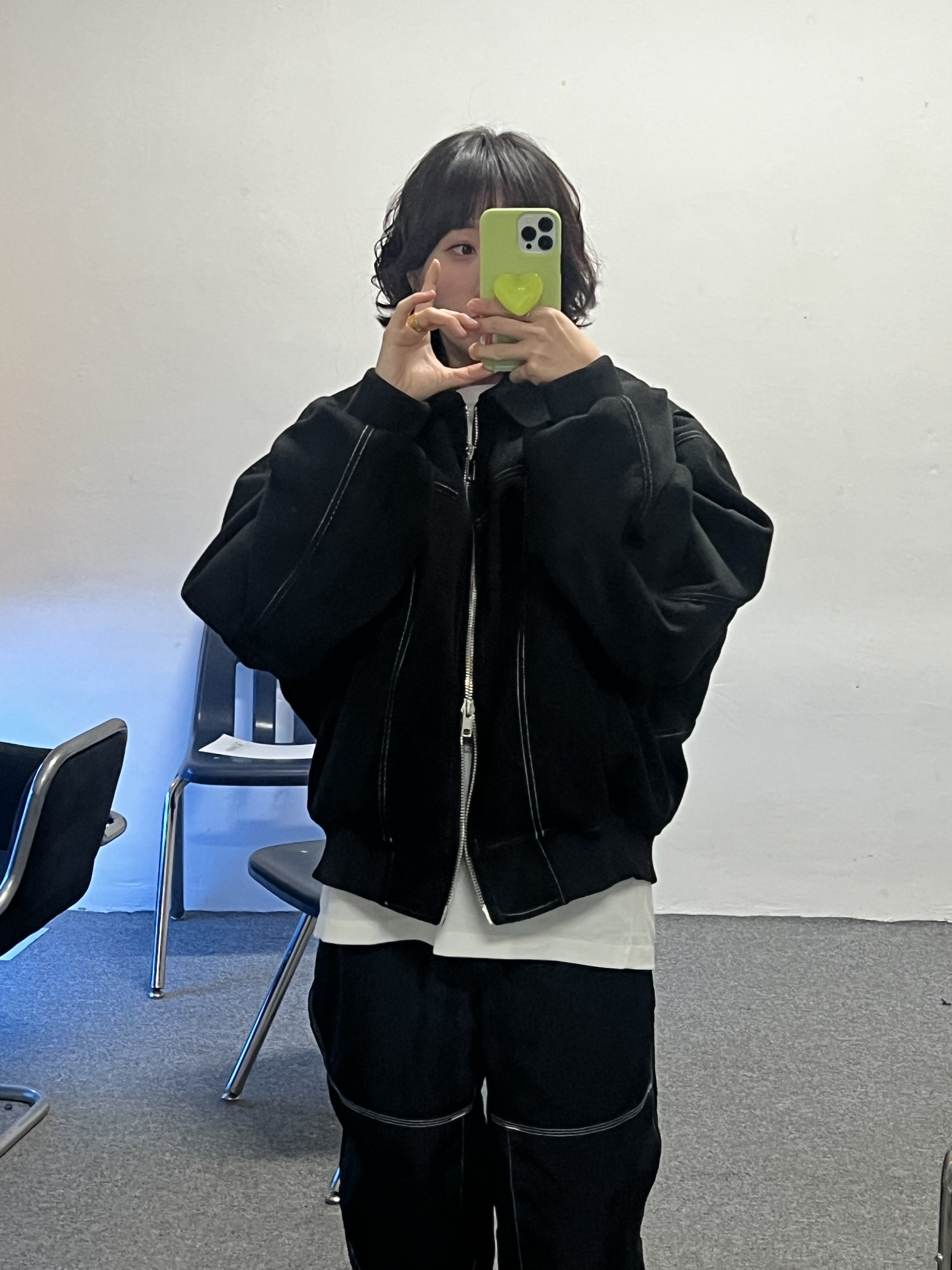 슈프림 x 나이키 립스탑 트랙 팬츠 블랙 - 24SS, 아크테릭스 아크멀티 버드 로고 롱슬리브 티셔츠 화이트 라이트 착용 스타일 - 4