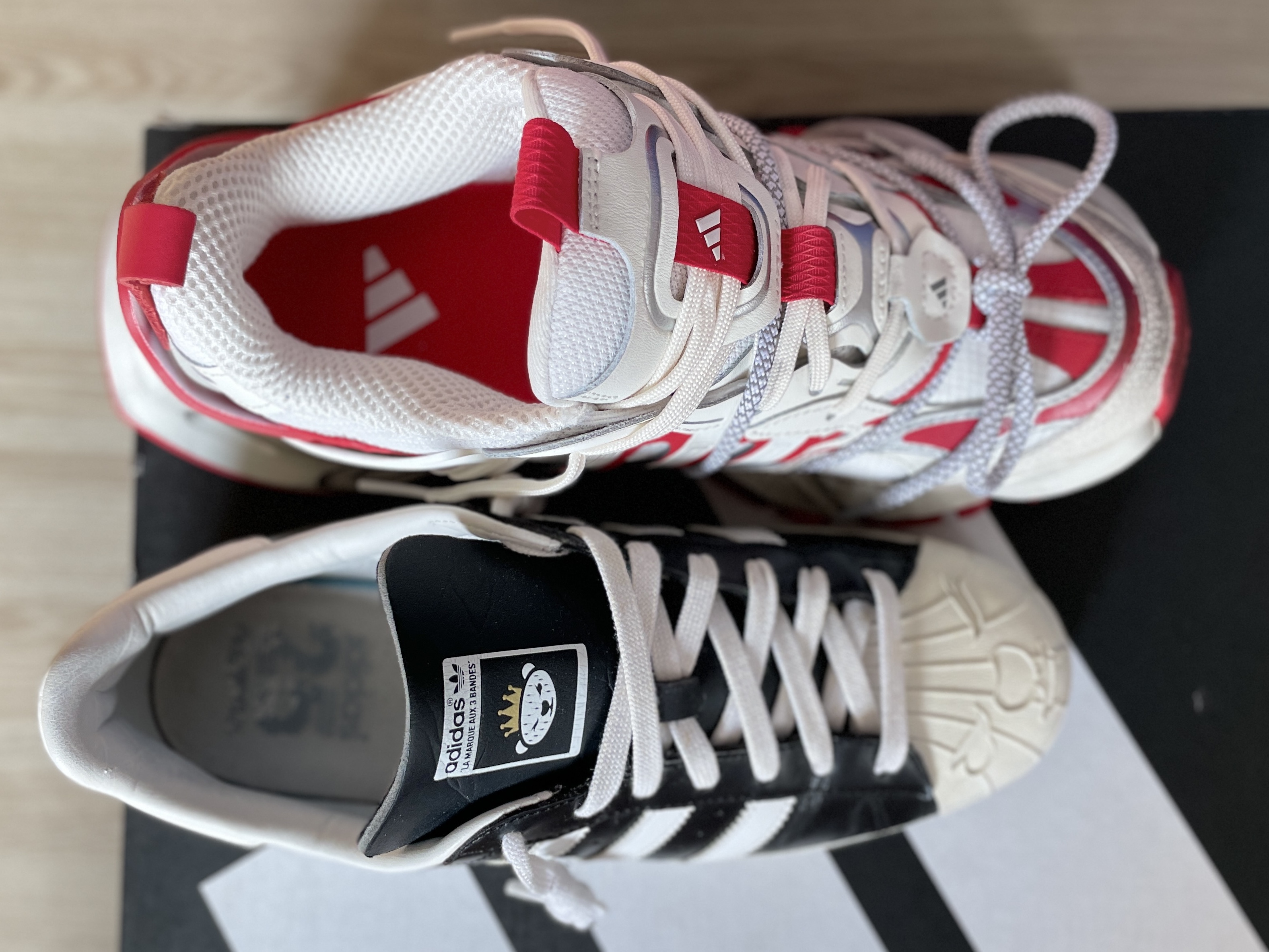 Adidas Vento XLG Deluxe Sneakers White Red 착용 스타일 - 7