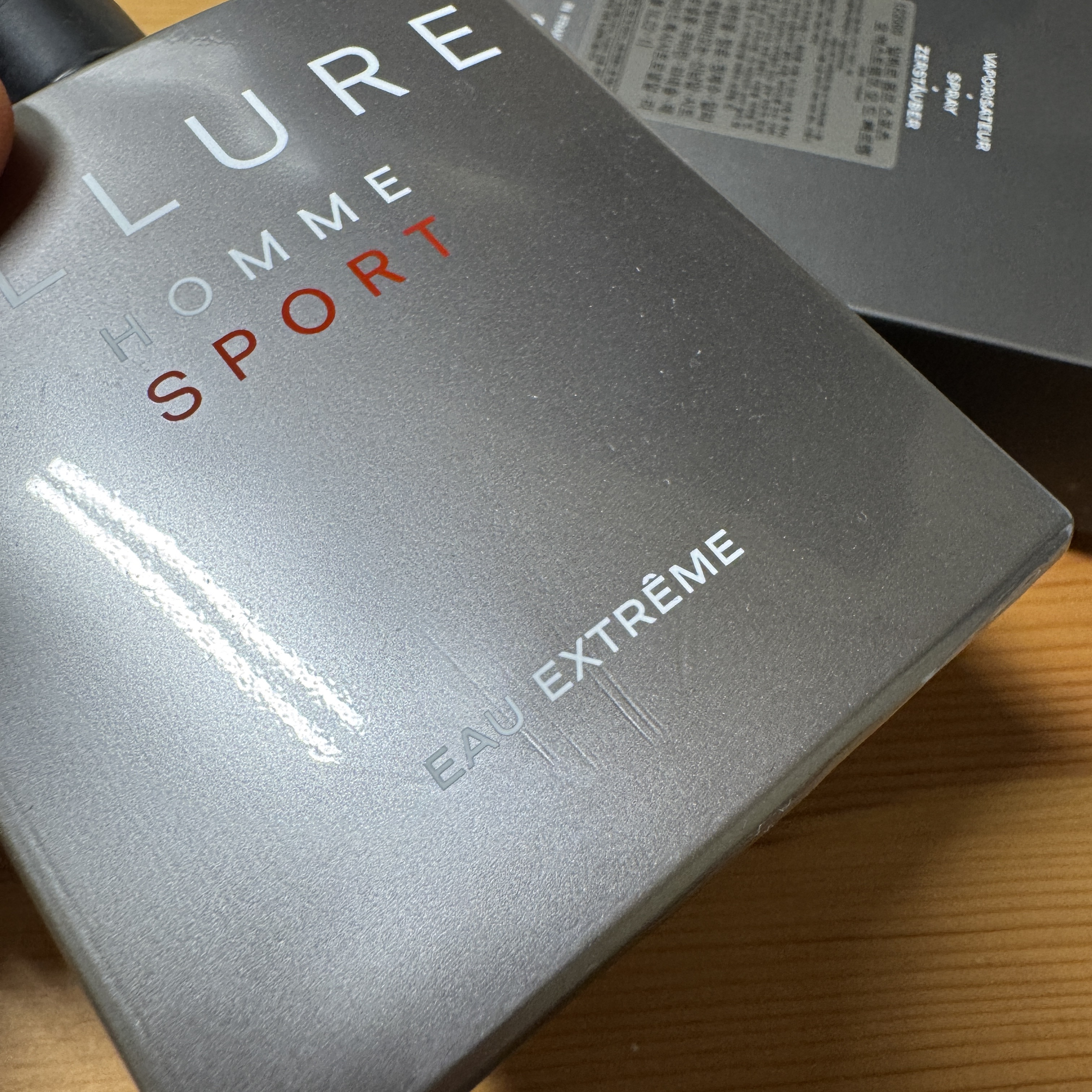 Chanel Allure Homme Sprort Eau Extreme Eau De Parfum 100ml 착용 스타일 - 2