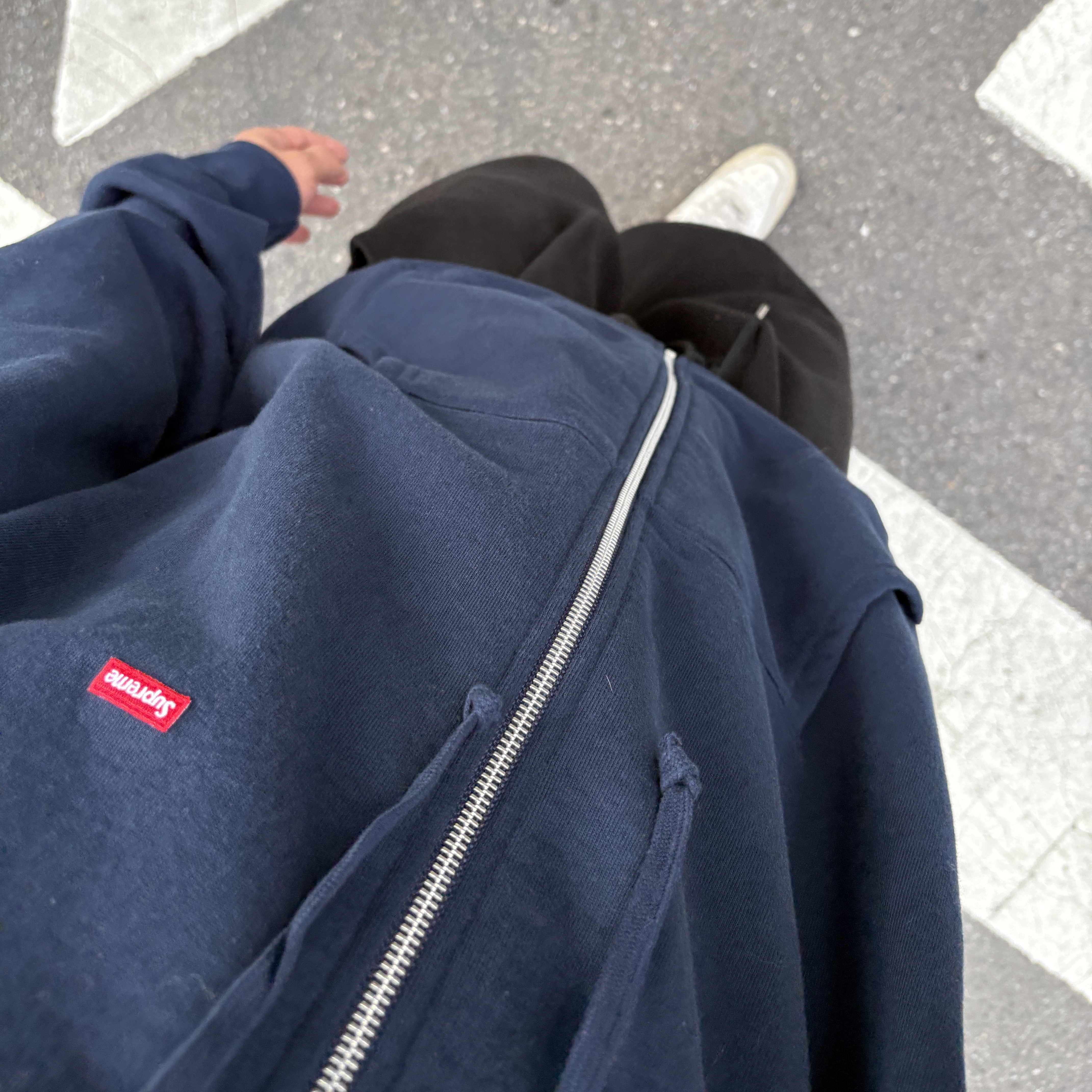 Supreme Small Box Zip Up Hooded Sweatshirt Navy - 24FW 착용 스타일 - 1
