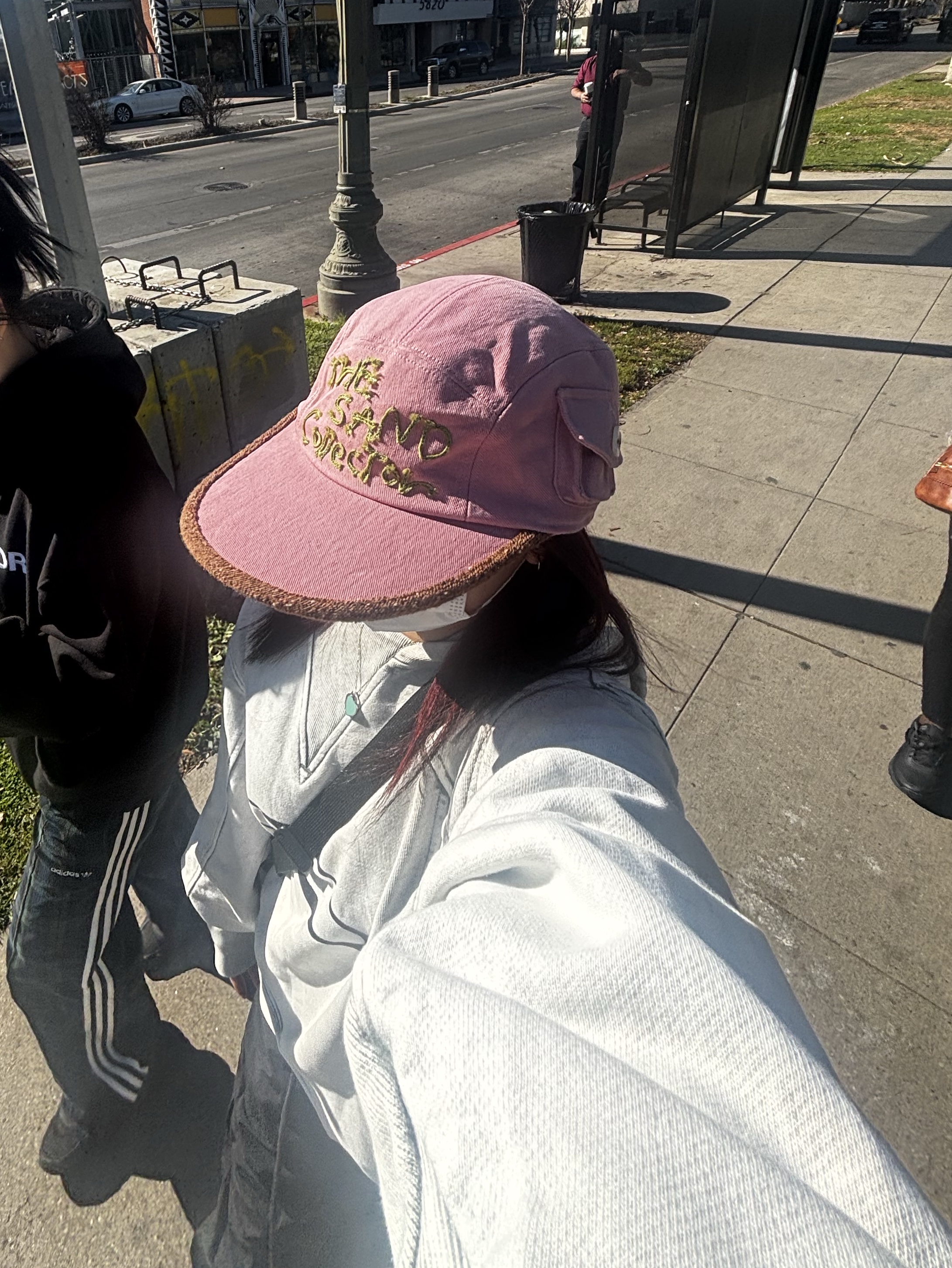 (W) Mischief Bleached Pullover Hoodie Bleached Khaki, Problemallways The Sand Collector Pocket Camp Cap Green 착용 스타일 - 3