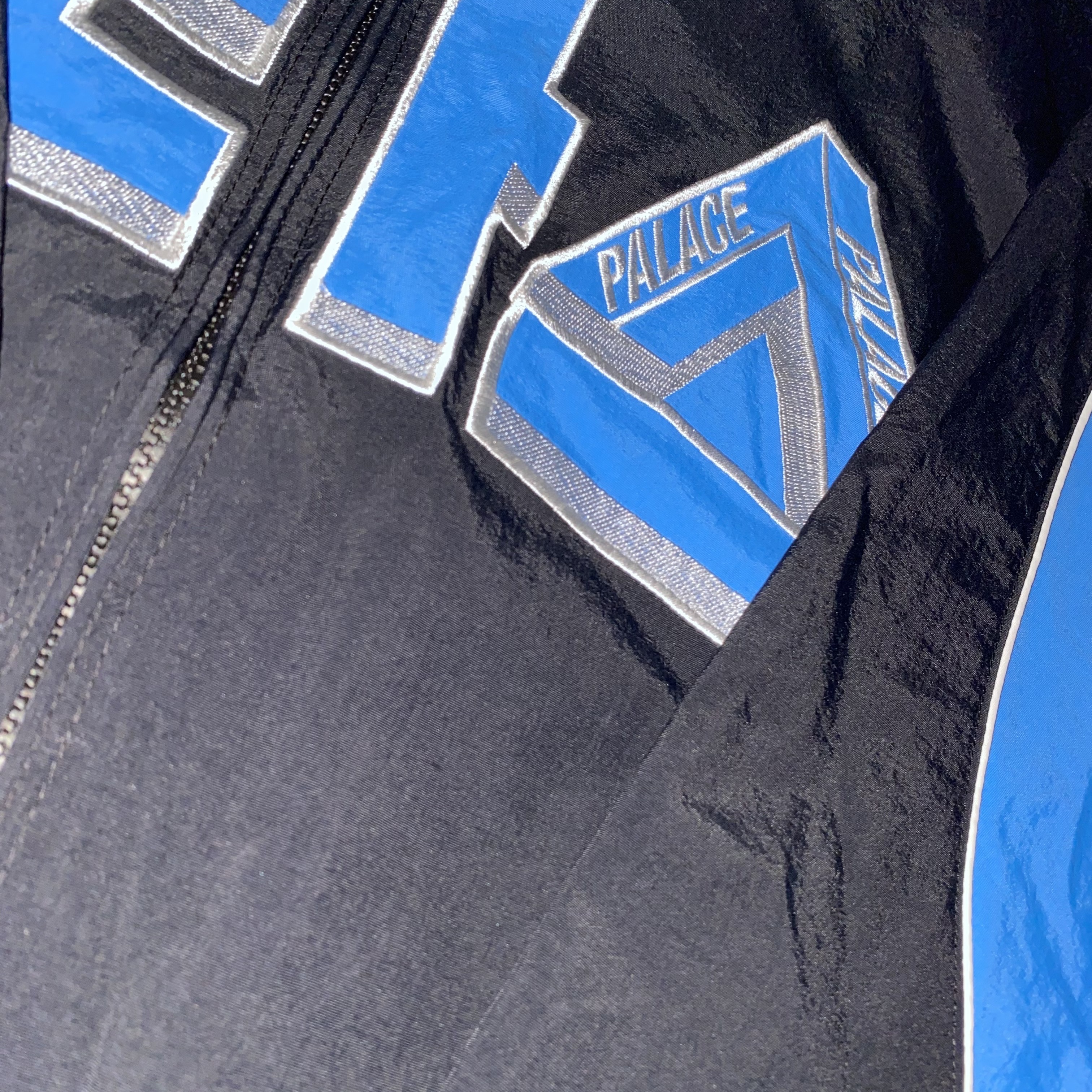 Palace Seoul 2 Seoul Track Jacket Black Blue - 25SS 착용 스타일