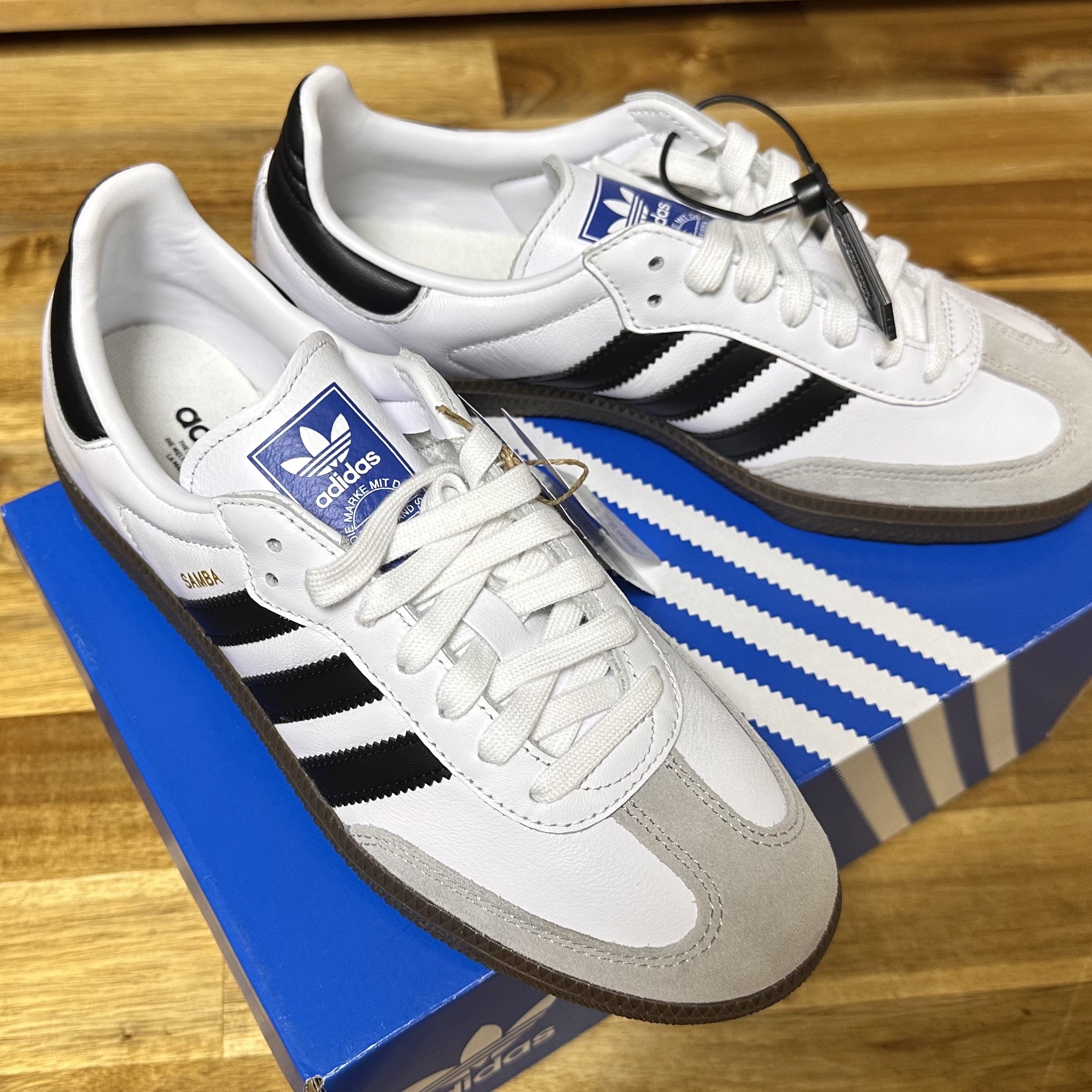 Adidas Samba OG Cloud White 착용 스타일 - 1