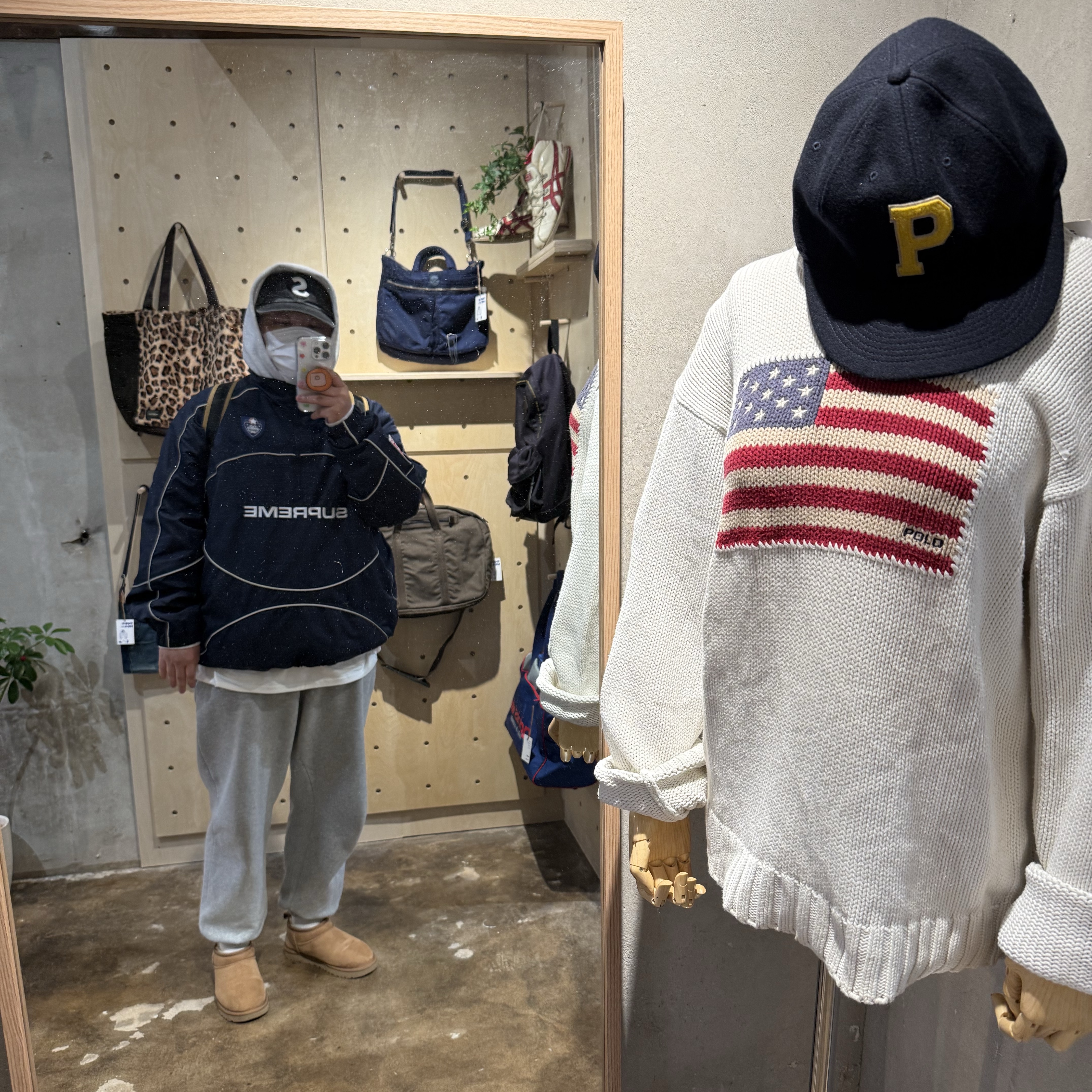 Supreme Reflective Piping Pullover Navy - 24FW, (W) UGG Classic Ultra Mini Boots Chestnut 착용 스타일