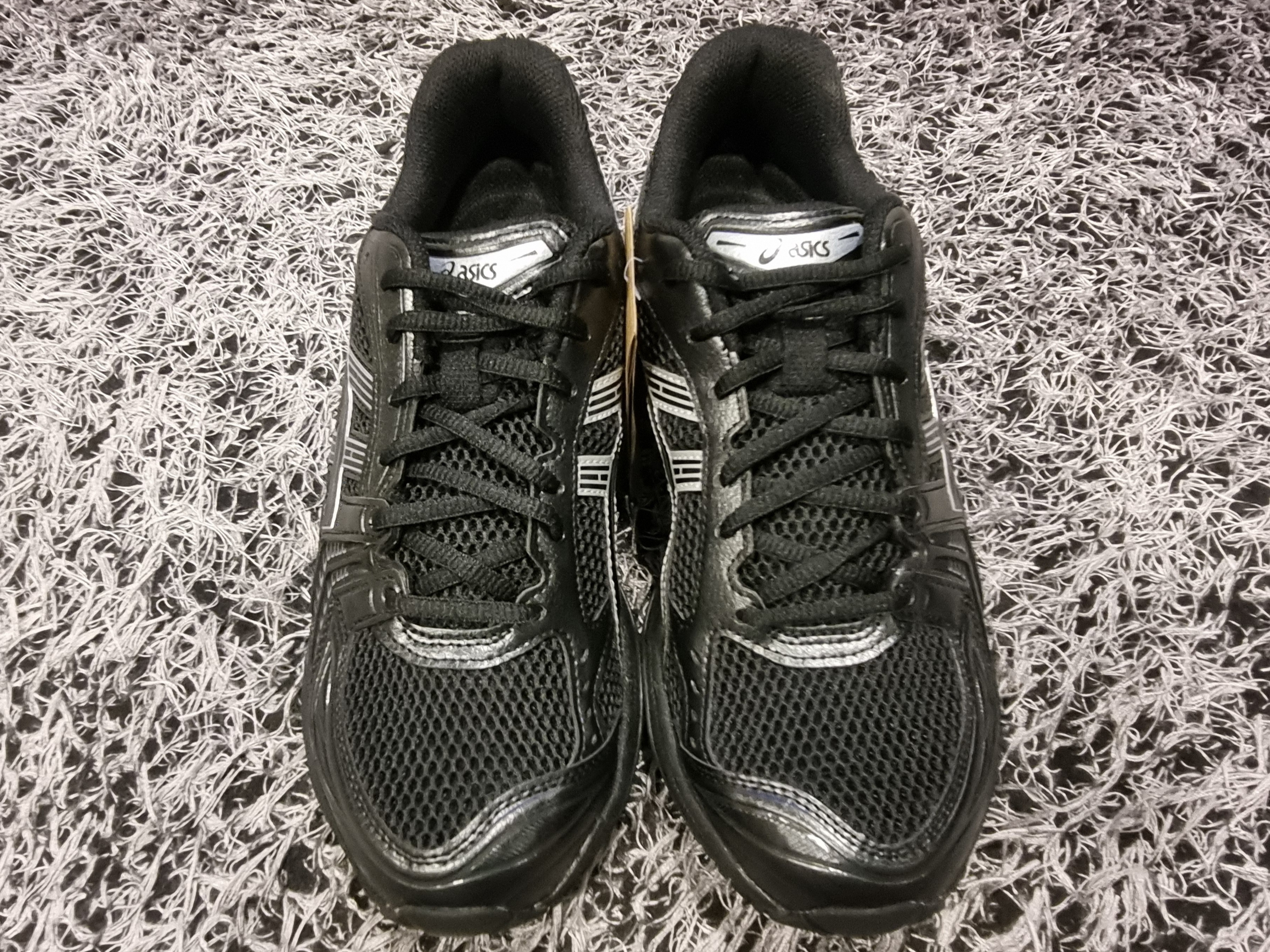 Asics Gel-Kayano 14 Black Pure Silver 착용 스타일 - 4