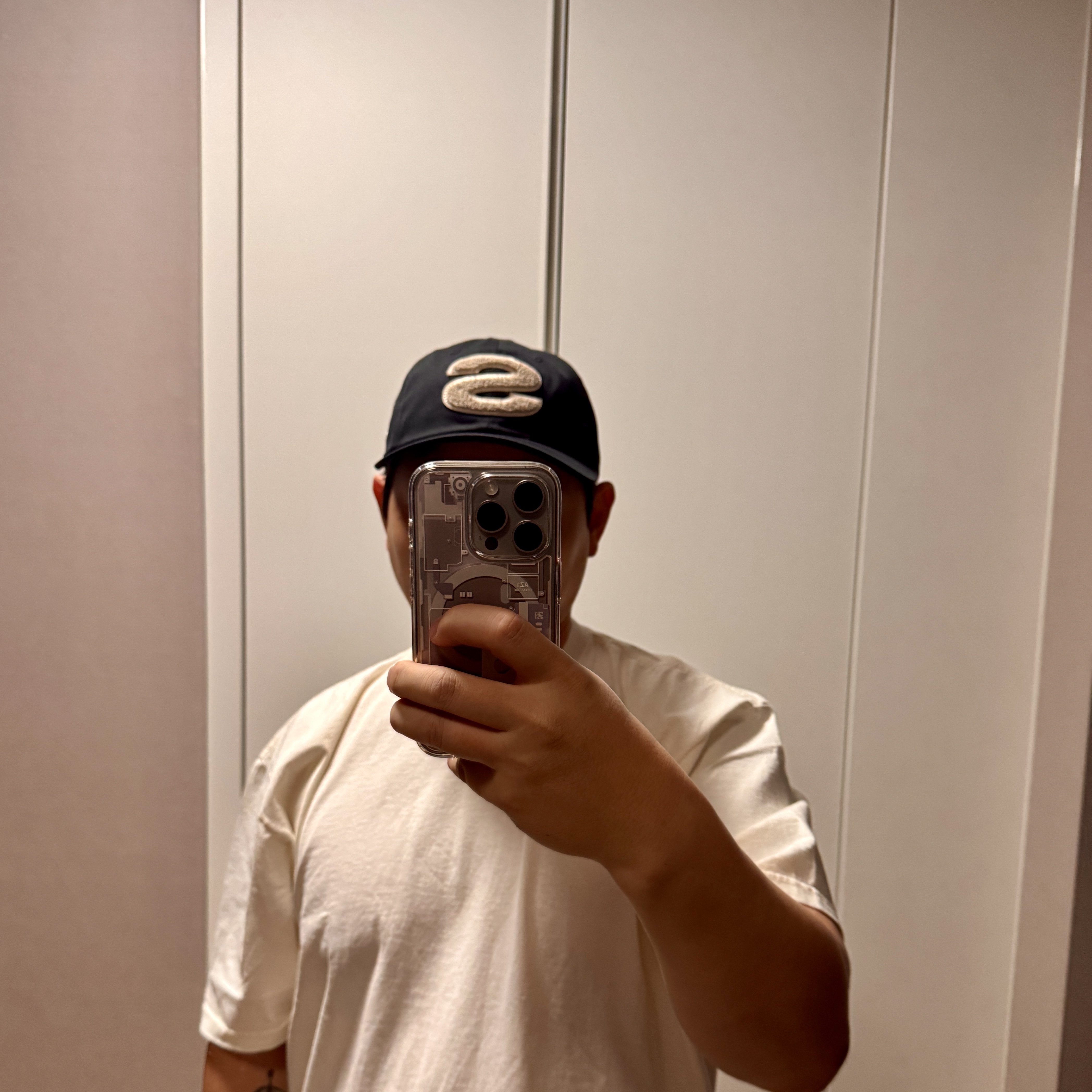 Stussy Chenille S Low Pro Cap Shadow, Stussy Buana Pigment Dyed T-Shirt Natural 착용 스타일 - 3