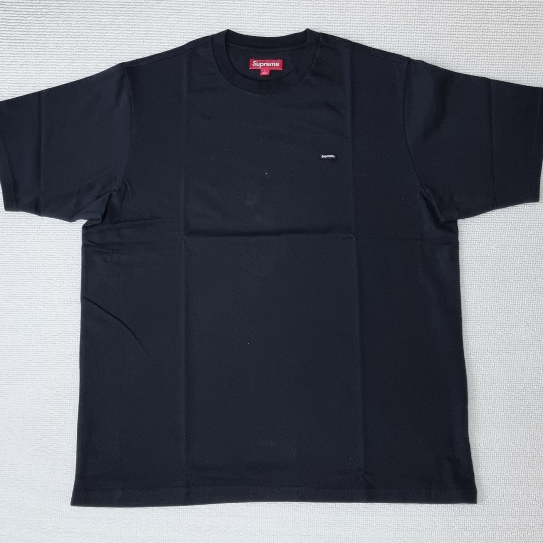 Supreme Small Box T-Shirt Black - 24FW 착용 스타일 - 1