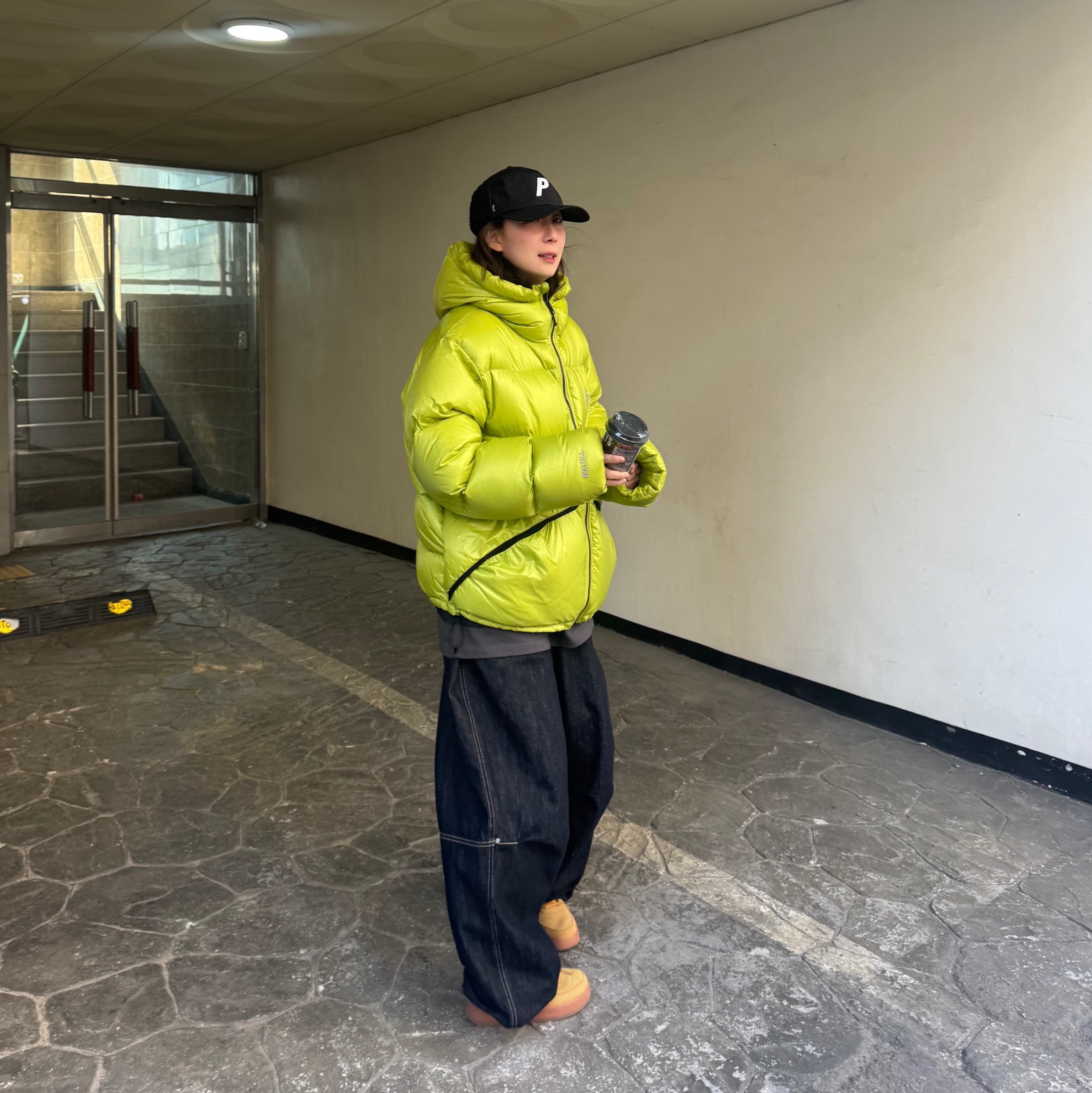 Stussy Down Parka Micro Ripstop Lime, Palace Gore-Tex Earflap P 6-Panel Black - 23FW 착용 스타일 - 1