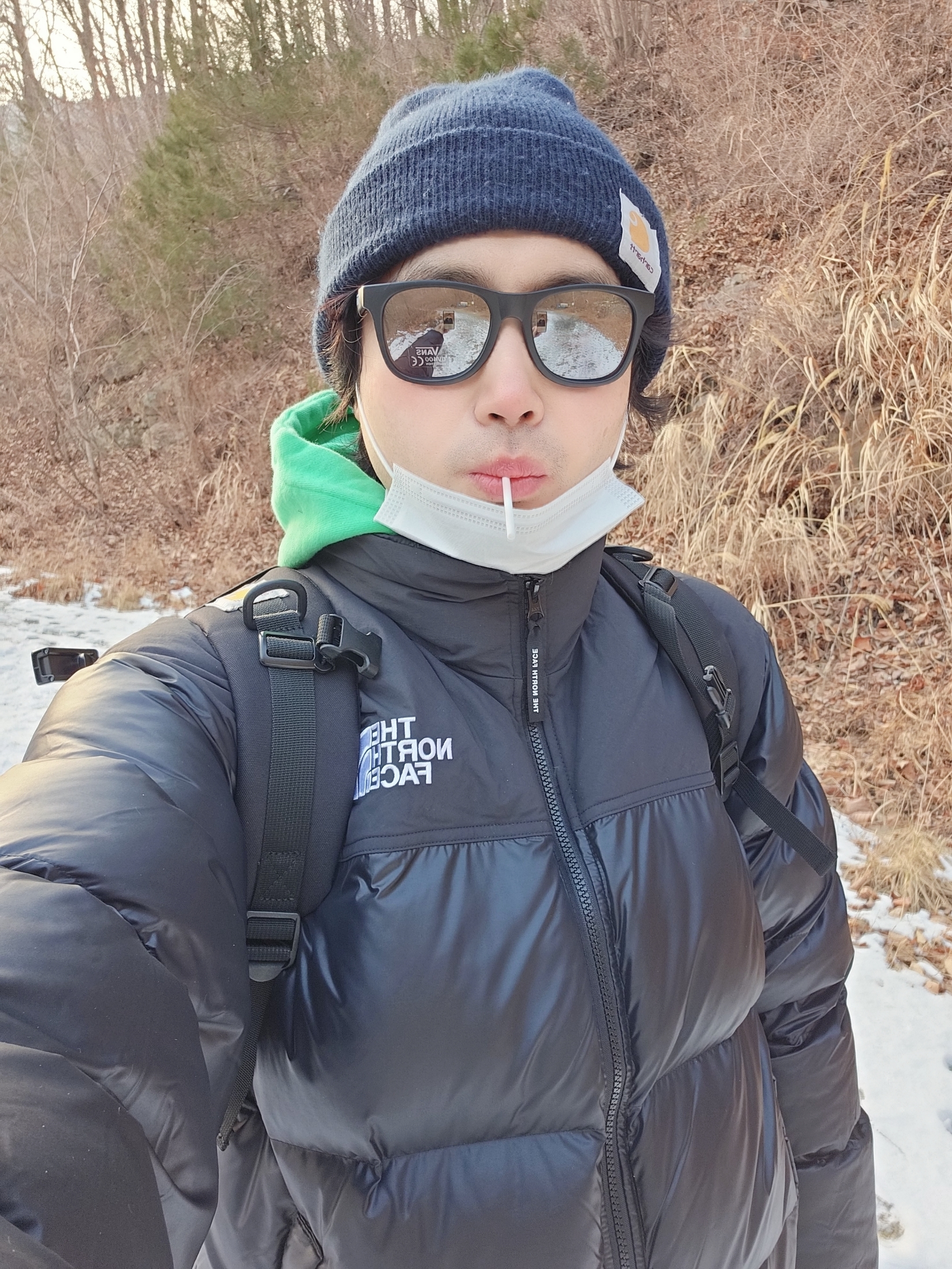 노스페이스 온 볼 자켓 블랙 착용 스타일 - 3