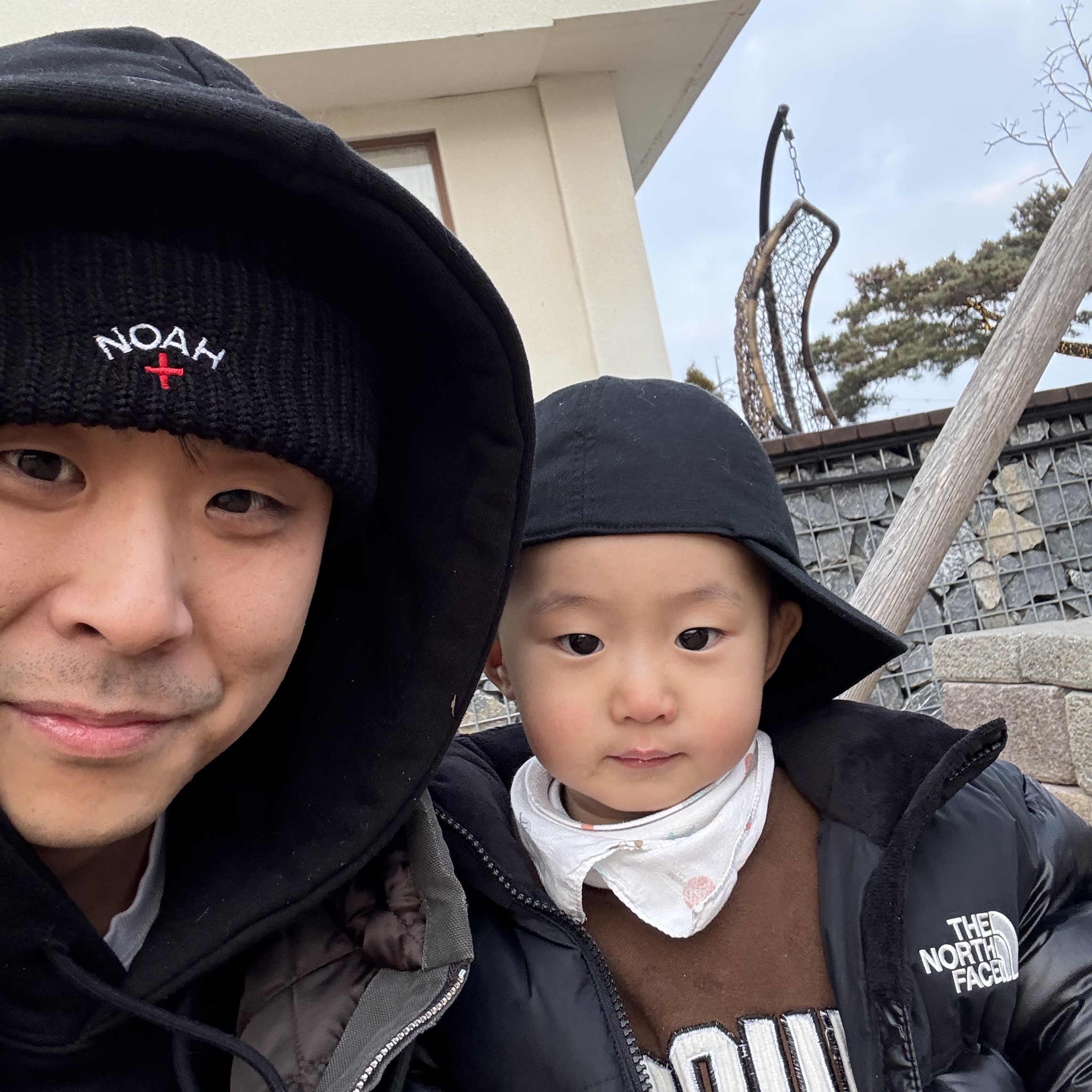 The North Face 1996 Eco Nuptse Jacket Real Black 착용 스타일 - 1