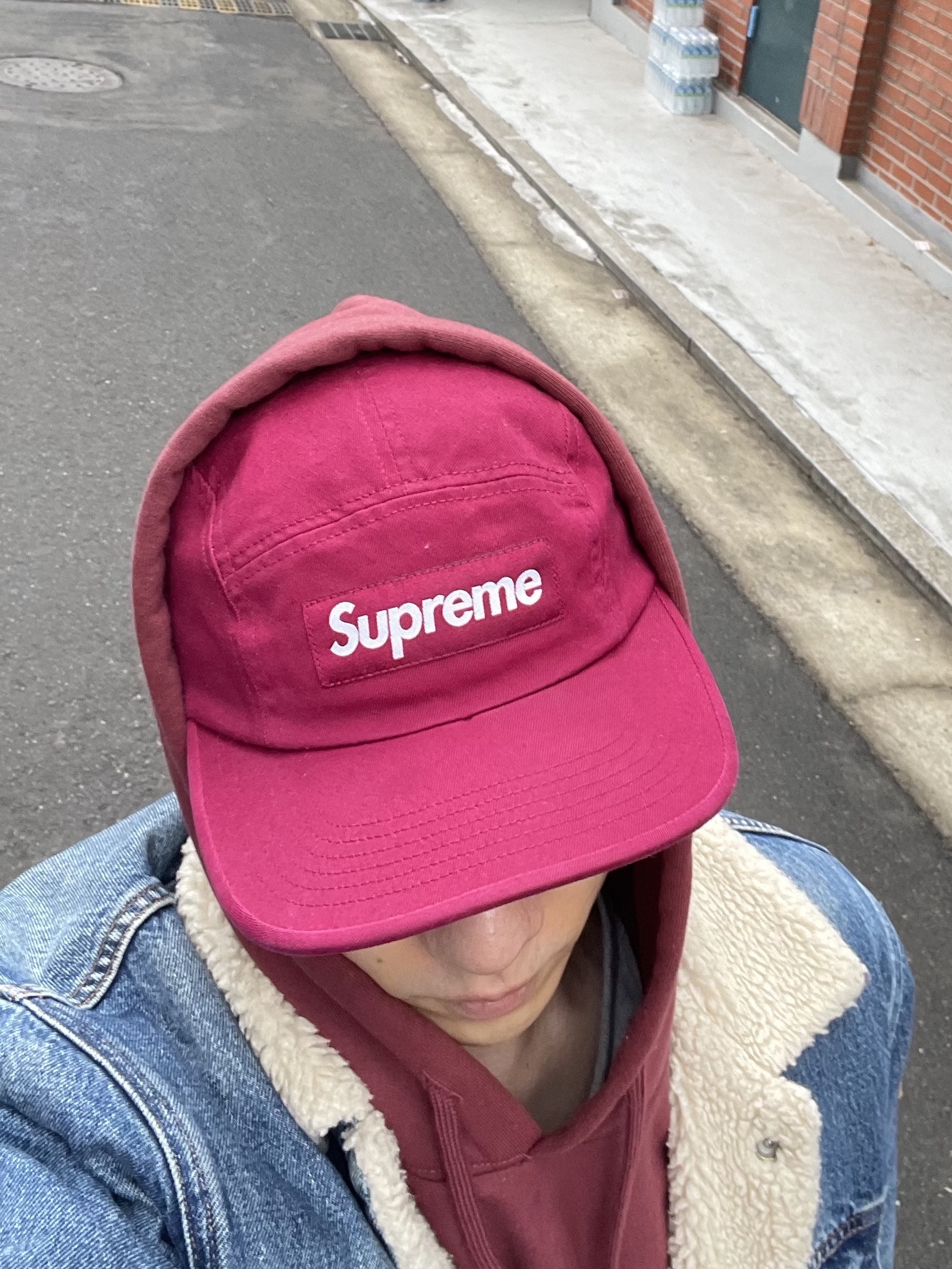 Supreme Washed Chino Twill Camp Cap Cranberry - 24FW, Stussy Basic Stussy Hoodie Oxblood 2024 착용 스타일