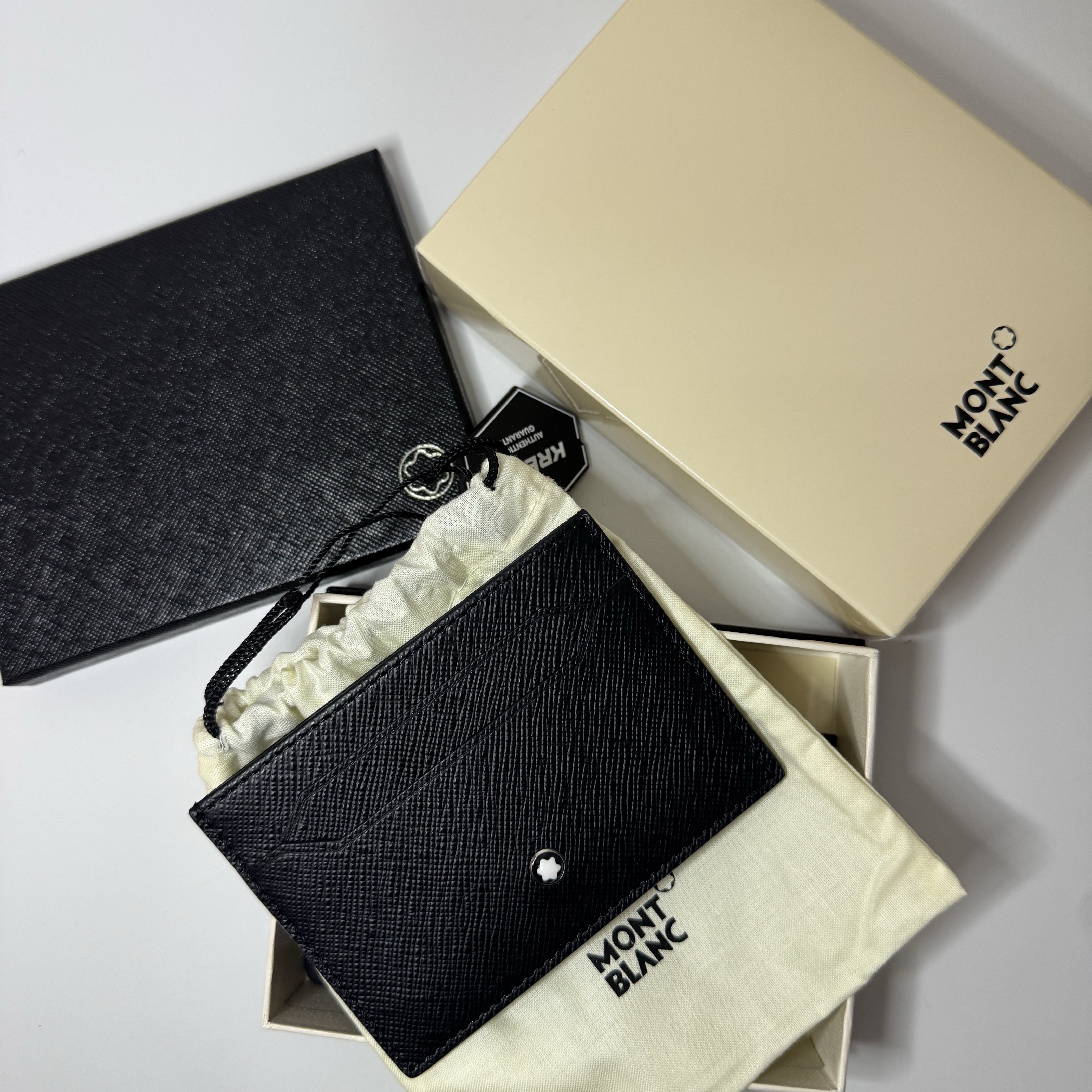 Montblanc Sartorial 5cc Card Holder Black 착용 스타일