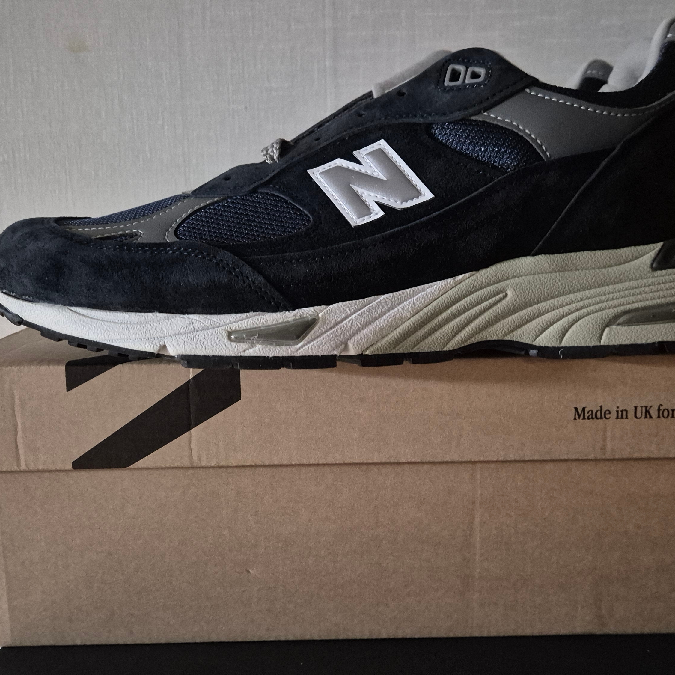 New Balance 991 Made in UK Navy 착용 스타일