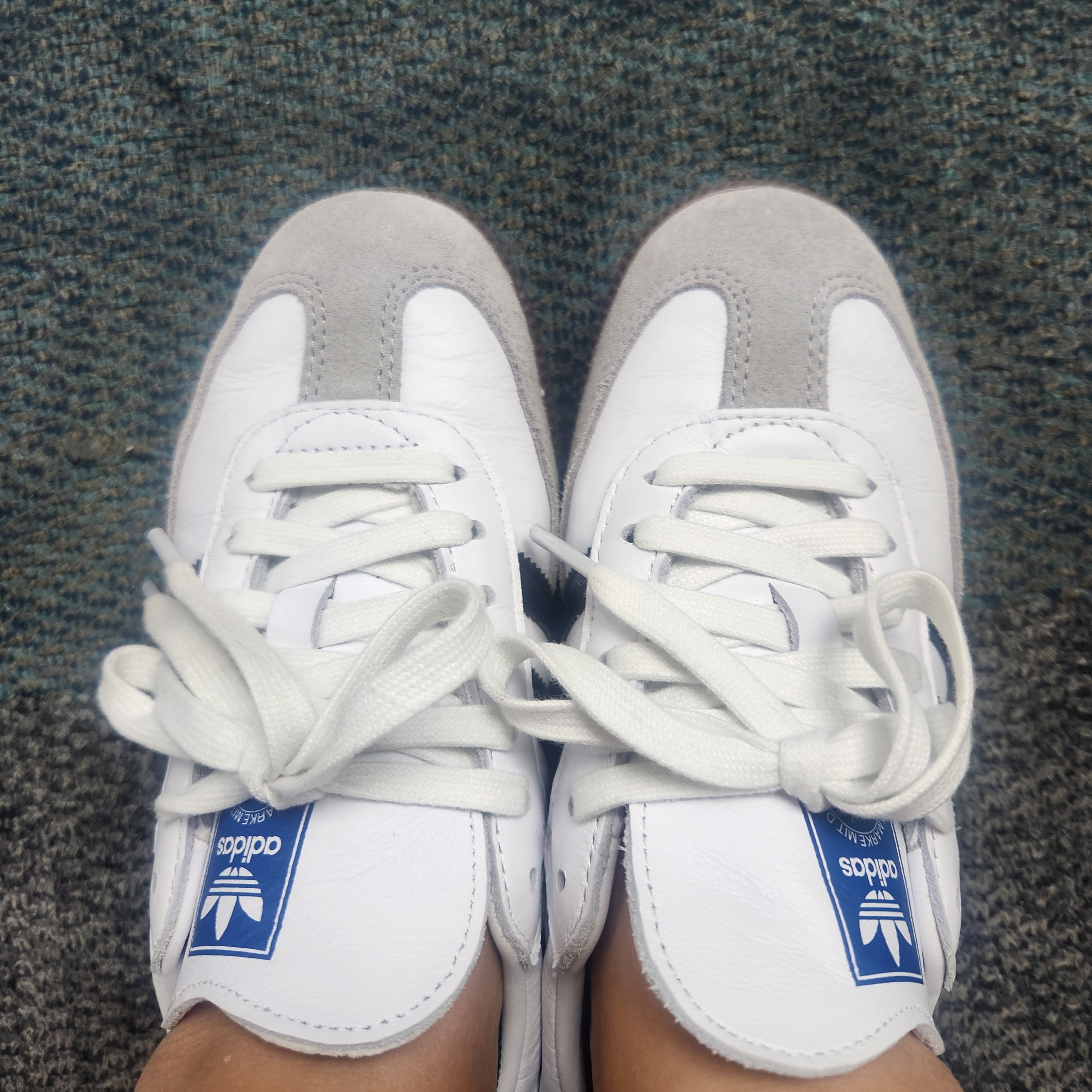Adidas Samba OG Cloud White 착용 스타일