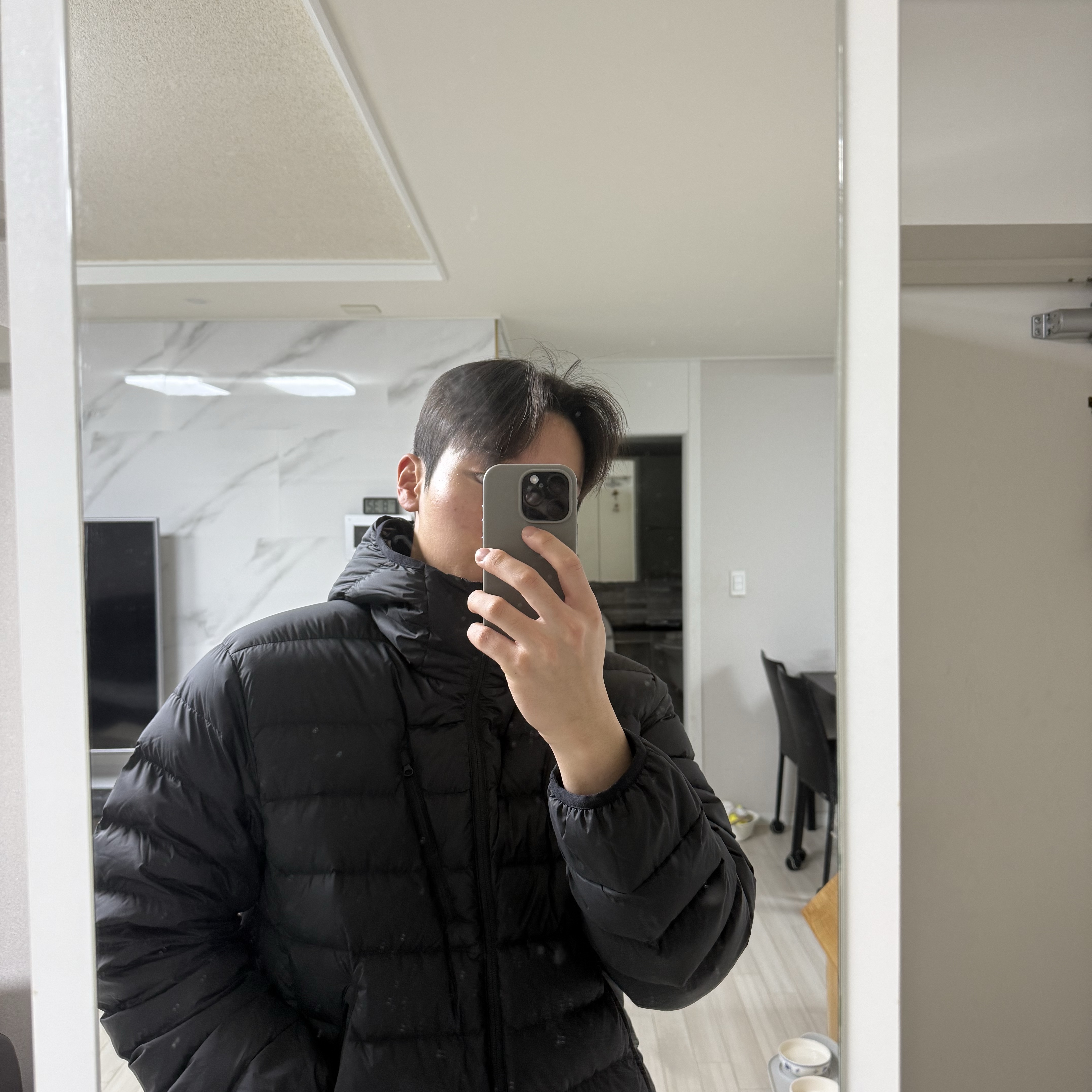 Musinsa Standard City Leisure Hooded Light Down Jacket Black 착용 스타일