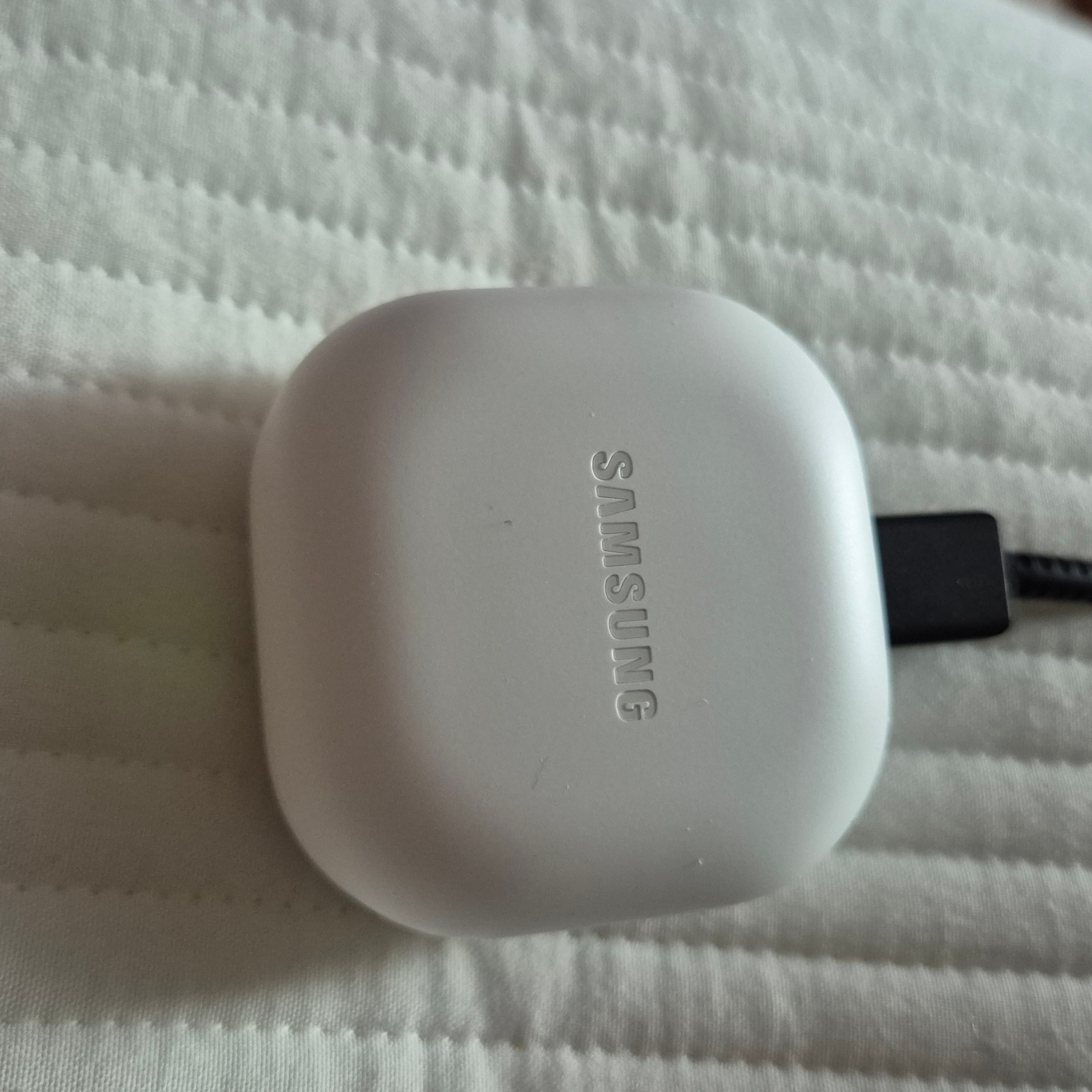 Samsung Galaxy Buds2 Pro White (Korean Ver.) 착용 스타일 - 3