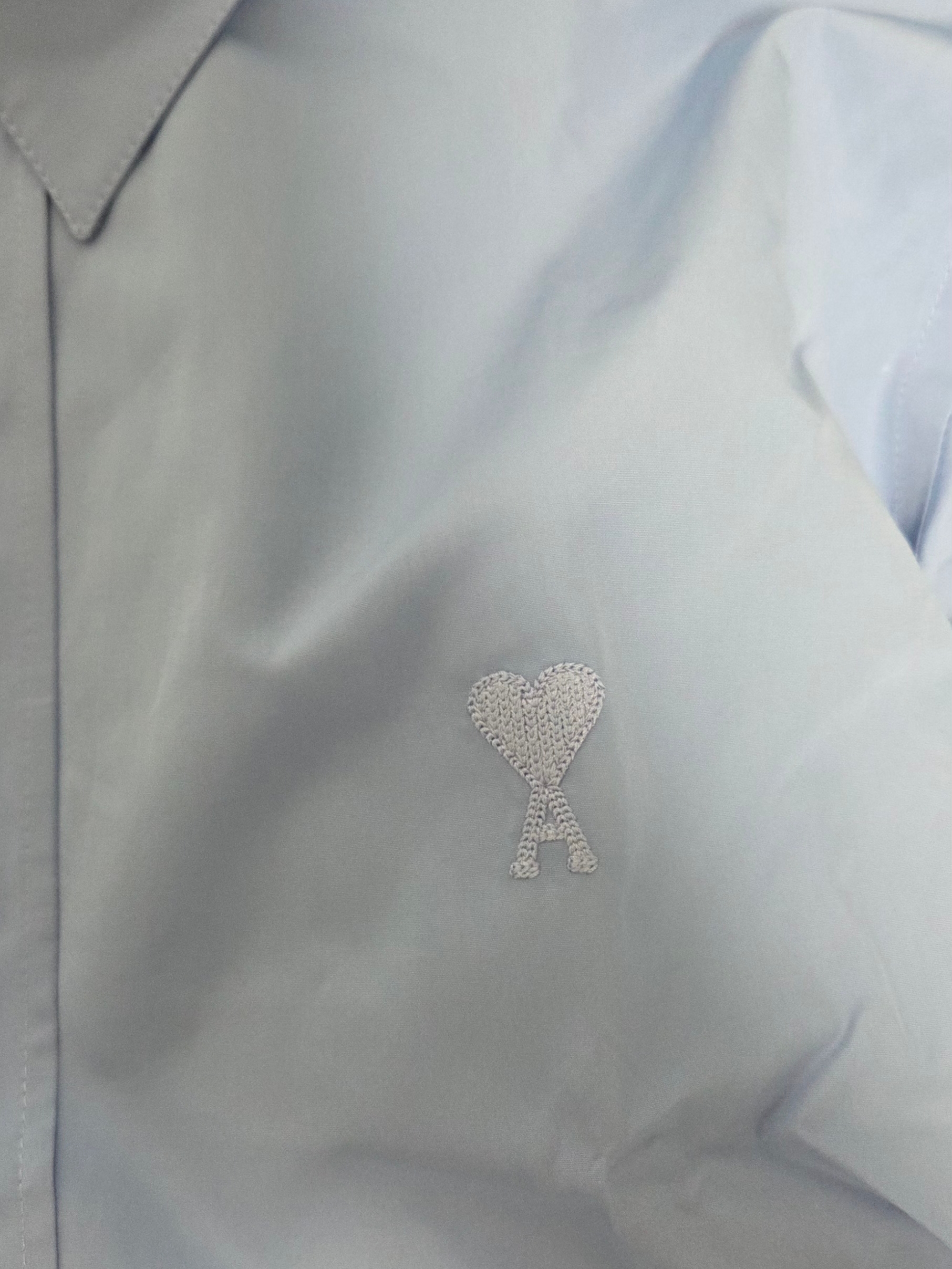 AMI de Coeur Classic Shirt Cashmere Blue 착용 스타일