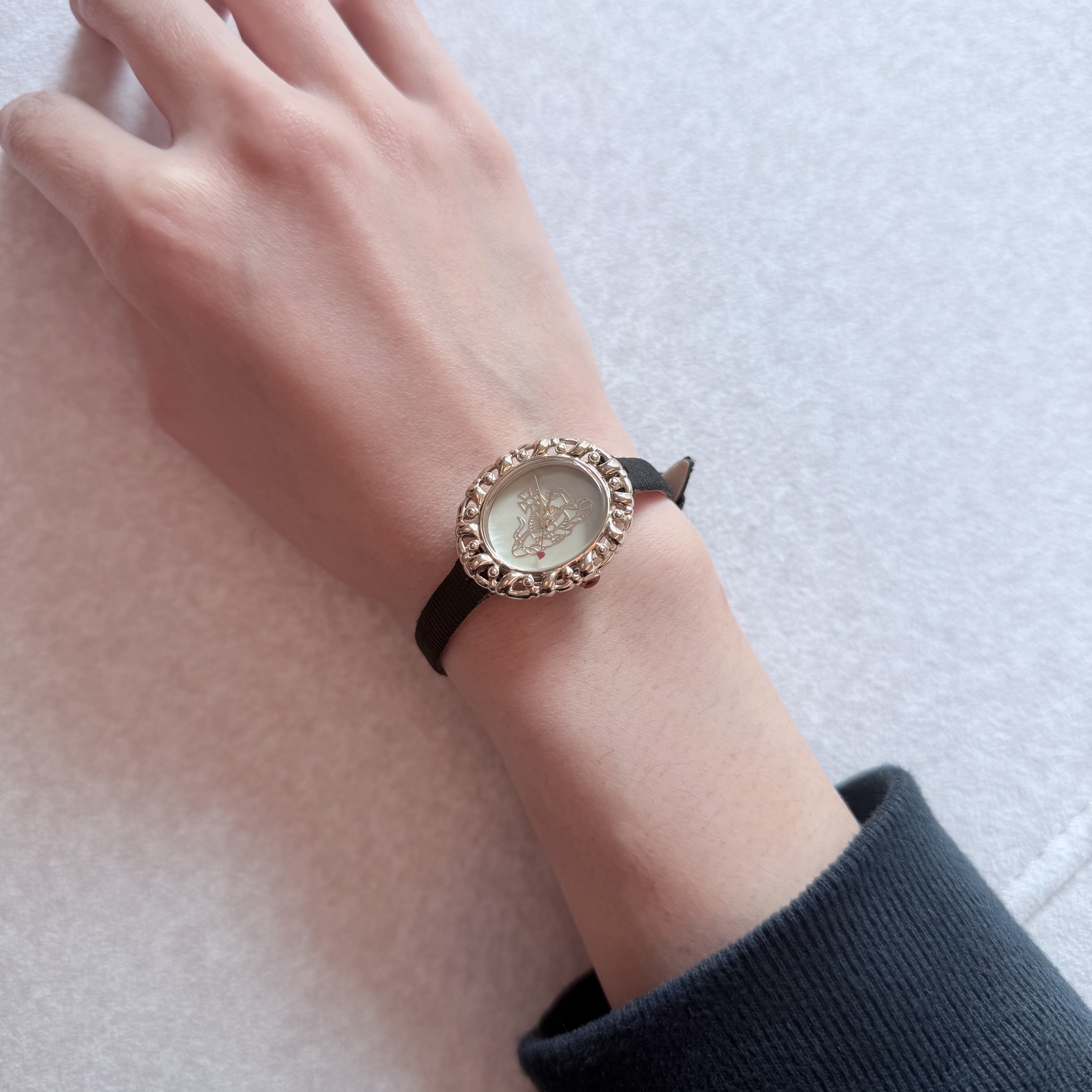 비비안 웨스트우드 로코코 VV005CMBK | Vivienne Westwood | KREAM