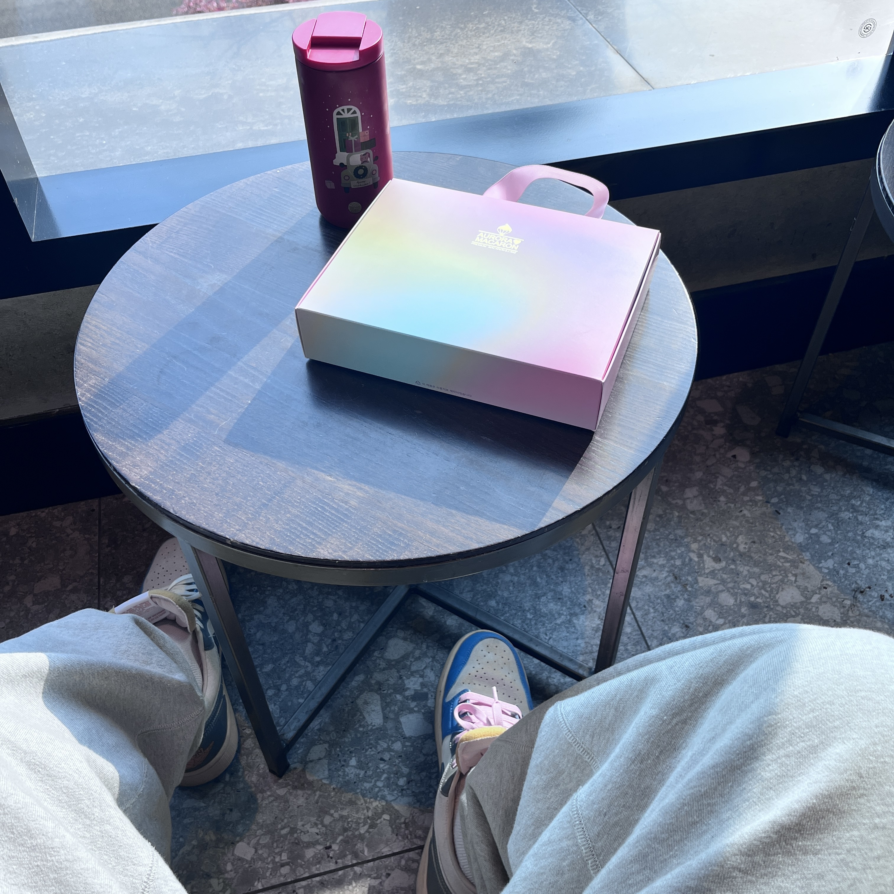 Jordan 1 Low SE Tokyo 96 착용 스타일 - 1