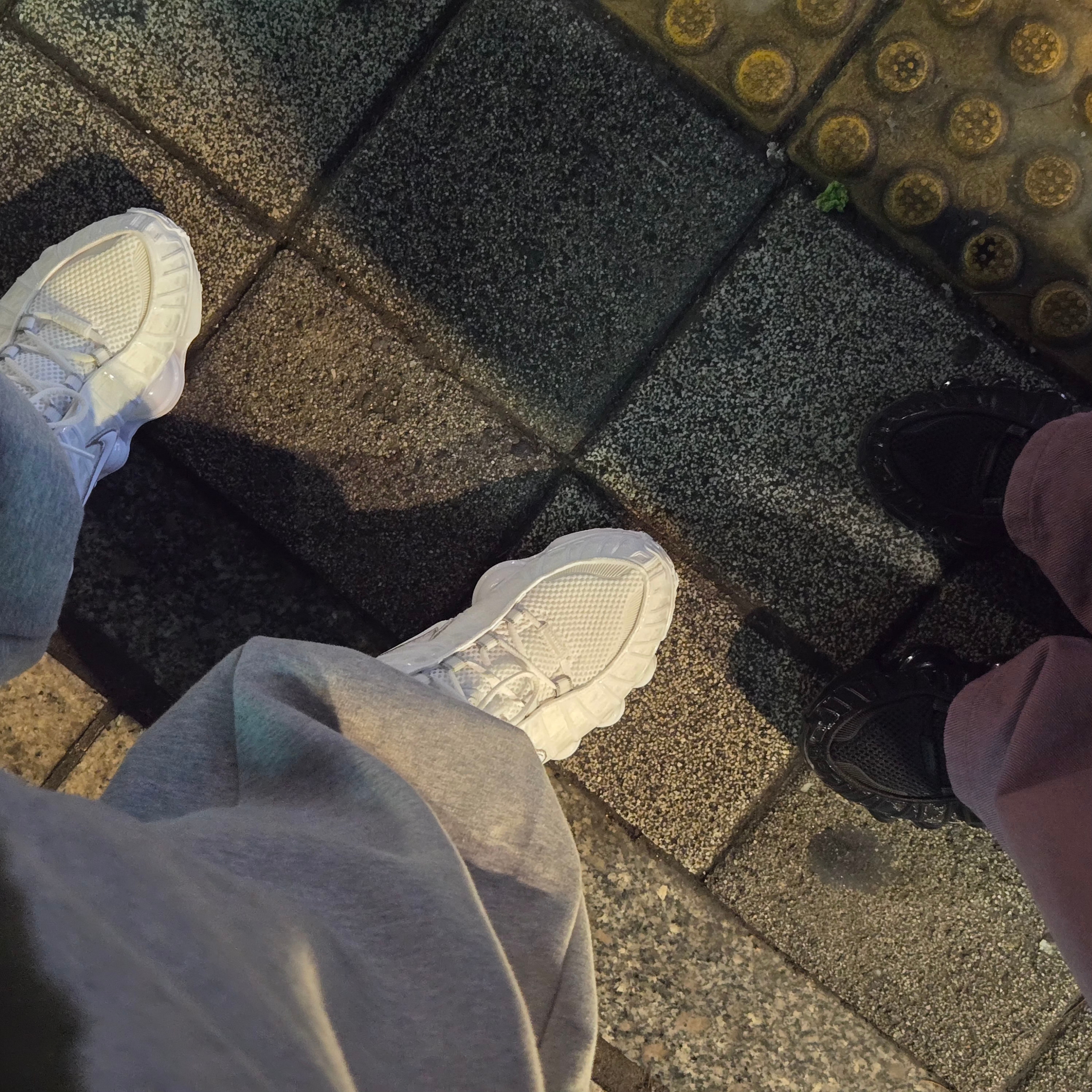 (W) Nike Shox TL White and Max Orange, (W) Nike Shox TL Black and Max Orange 착용 스타일
