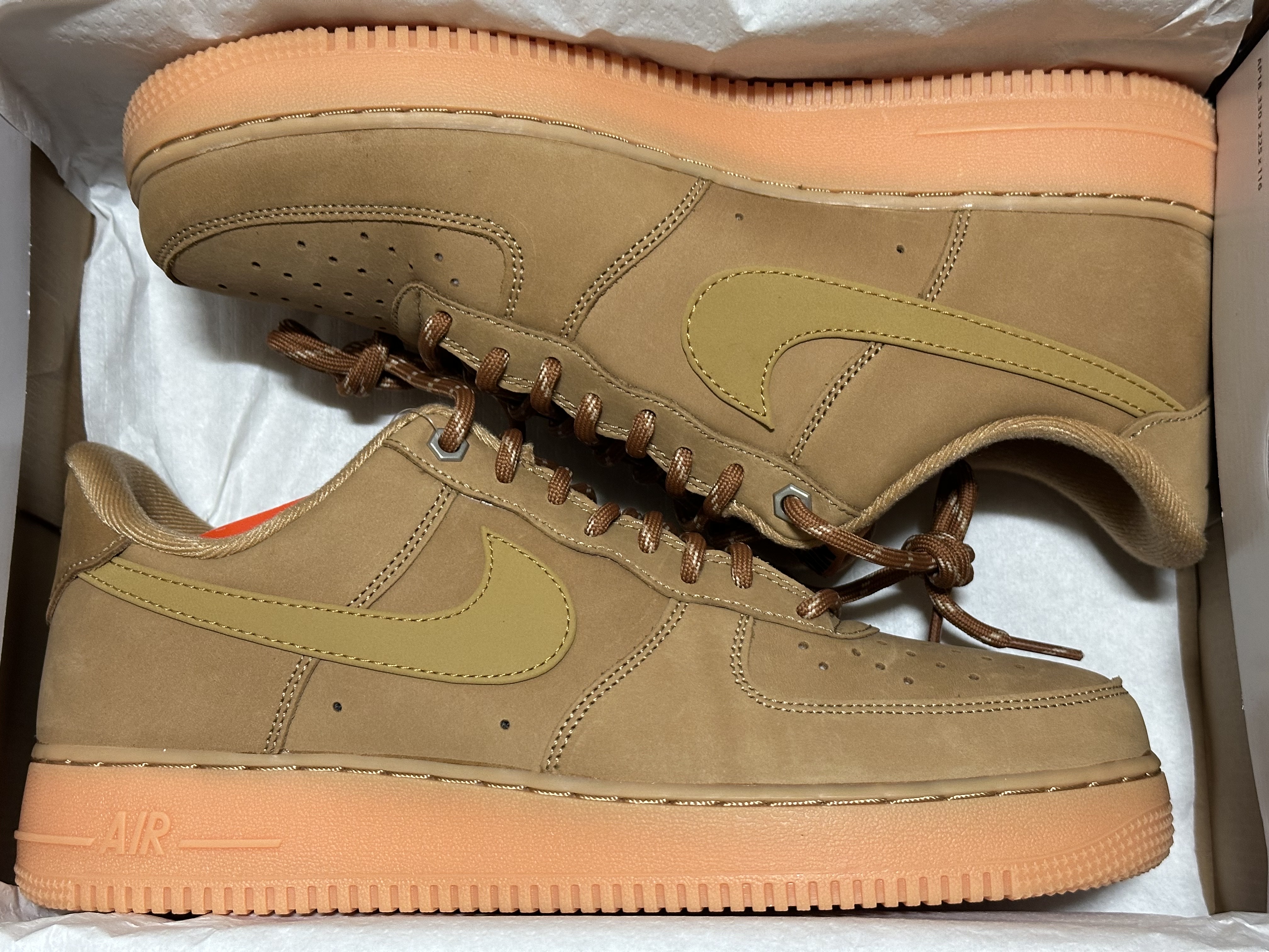Nike Air Force 1 '07 WB Flax 착용 스타일 - 1