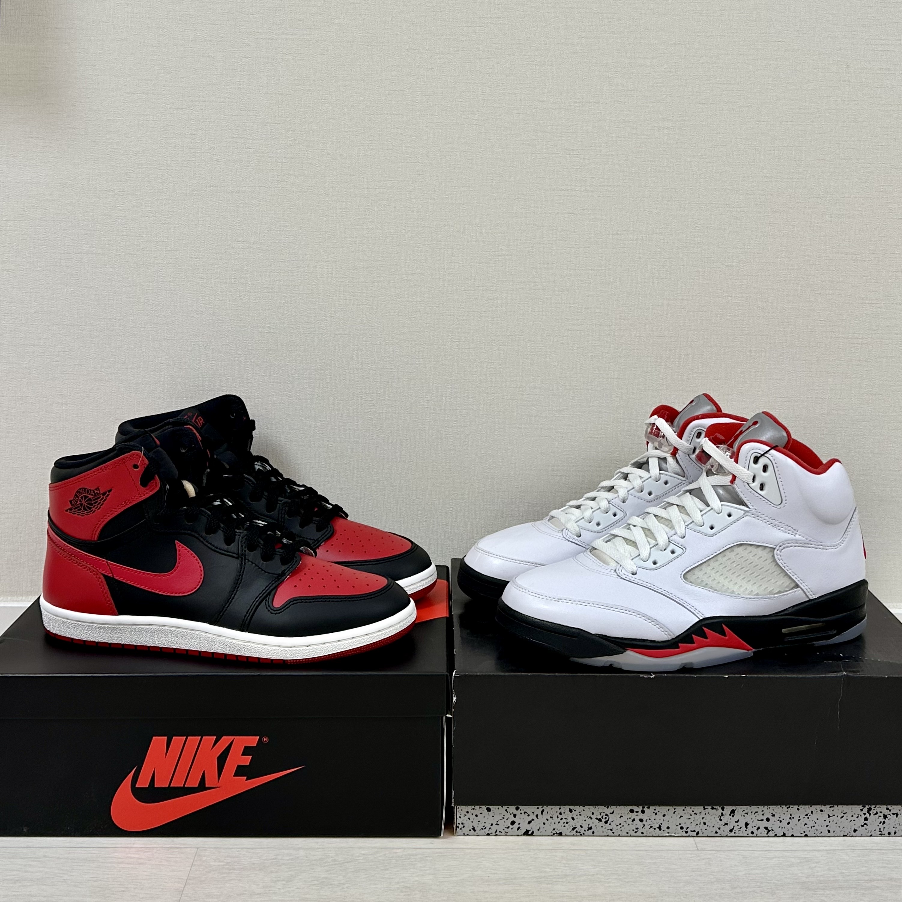 Jordan 1 High 85 Bred, Jordan 5 Retro Fire Red Silver Tongue 2020 착용 스타일