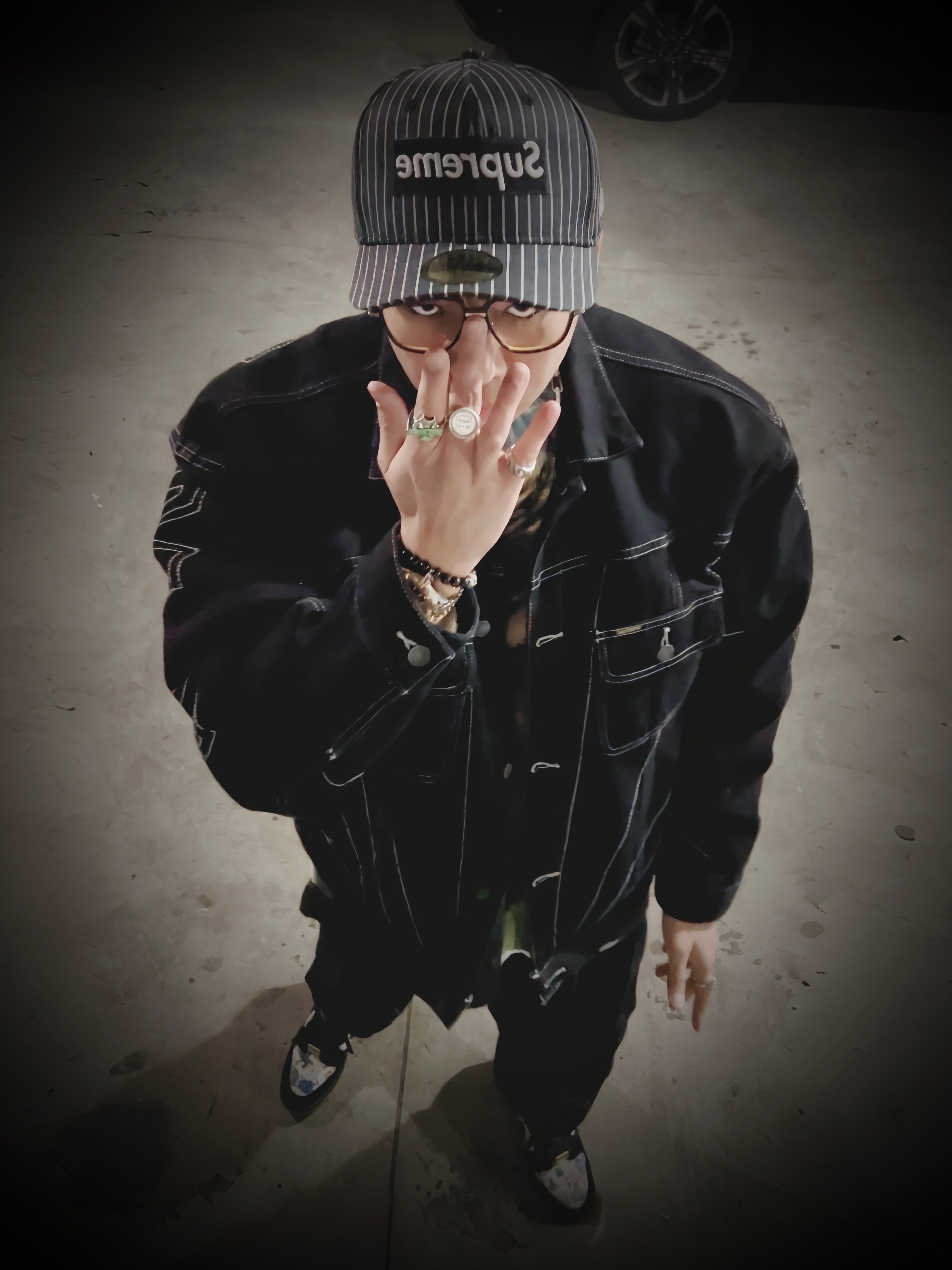 Vans x Comme des Garcons Shirt x Supreme Era Pinstripe Black, Chrome Hearts Thirst Trap Blue Hour 착용 스타일 - 5