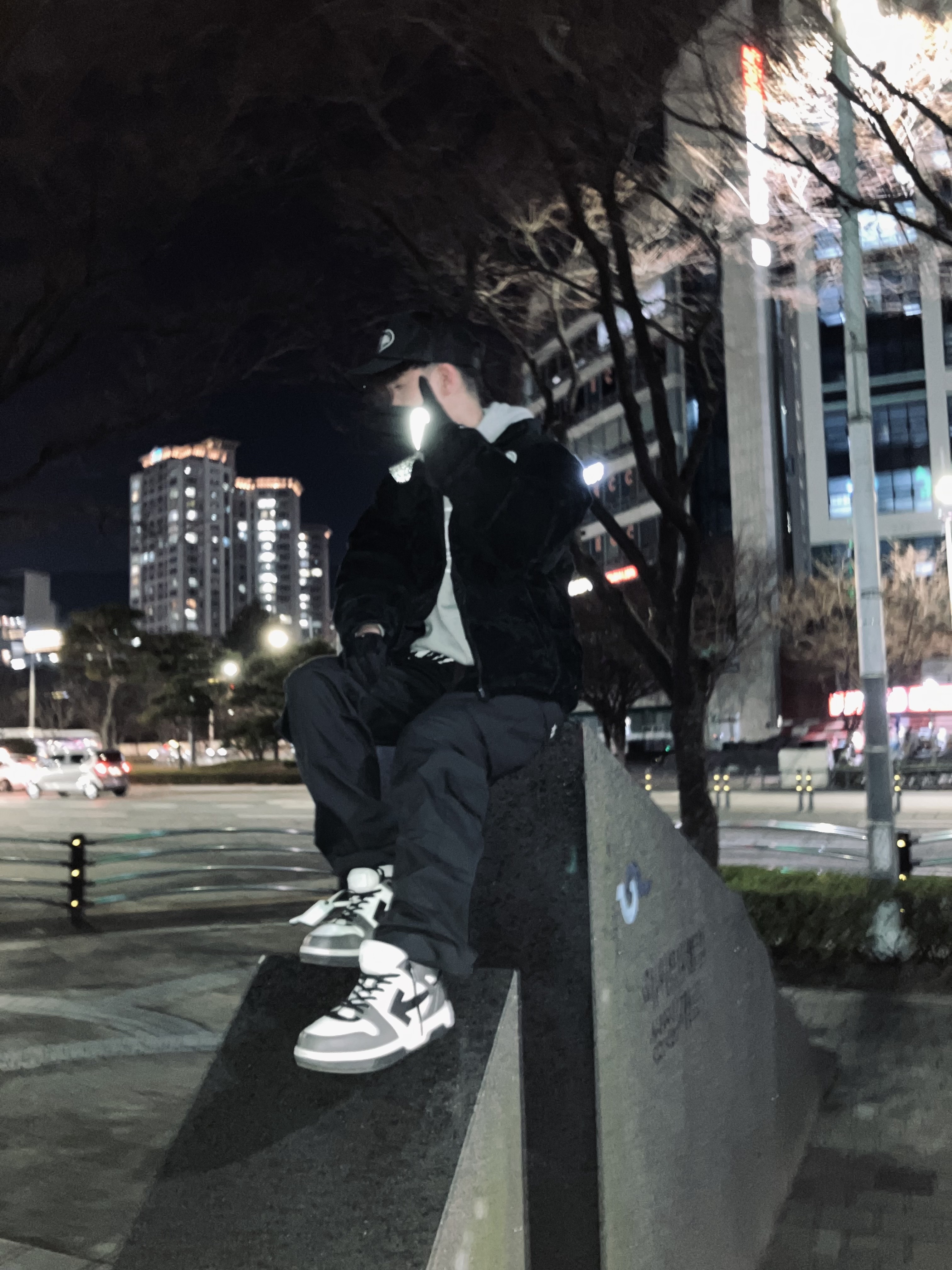 Supreme x The North Face Suede Nuptse Jacket Black - 23FW, Corteiz Alcatraz Hoodie 2024 Heather Grey 착용 스타일