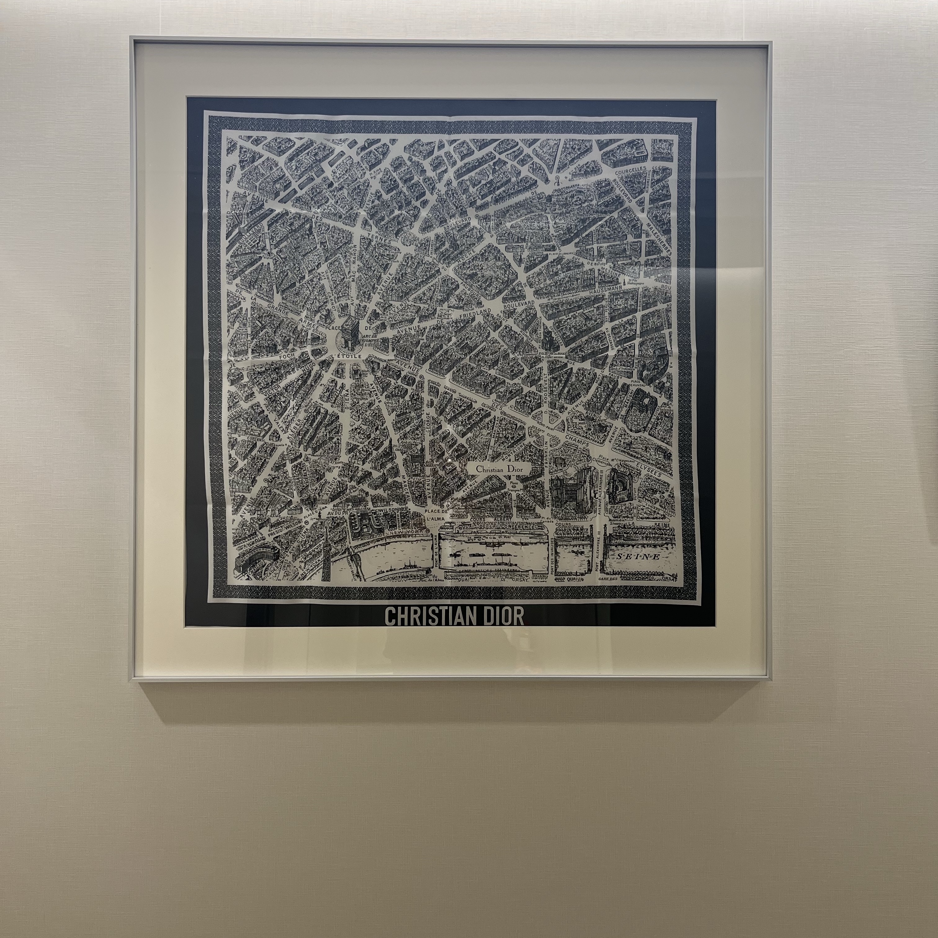 (W) Dior Plan De Paris 90 Square Scarf Silk Twill White Black 착용 스타일 - 2
