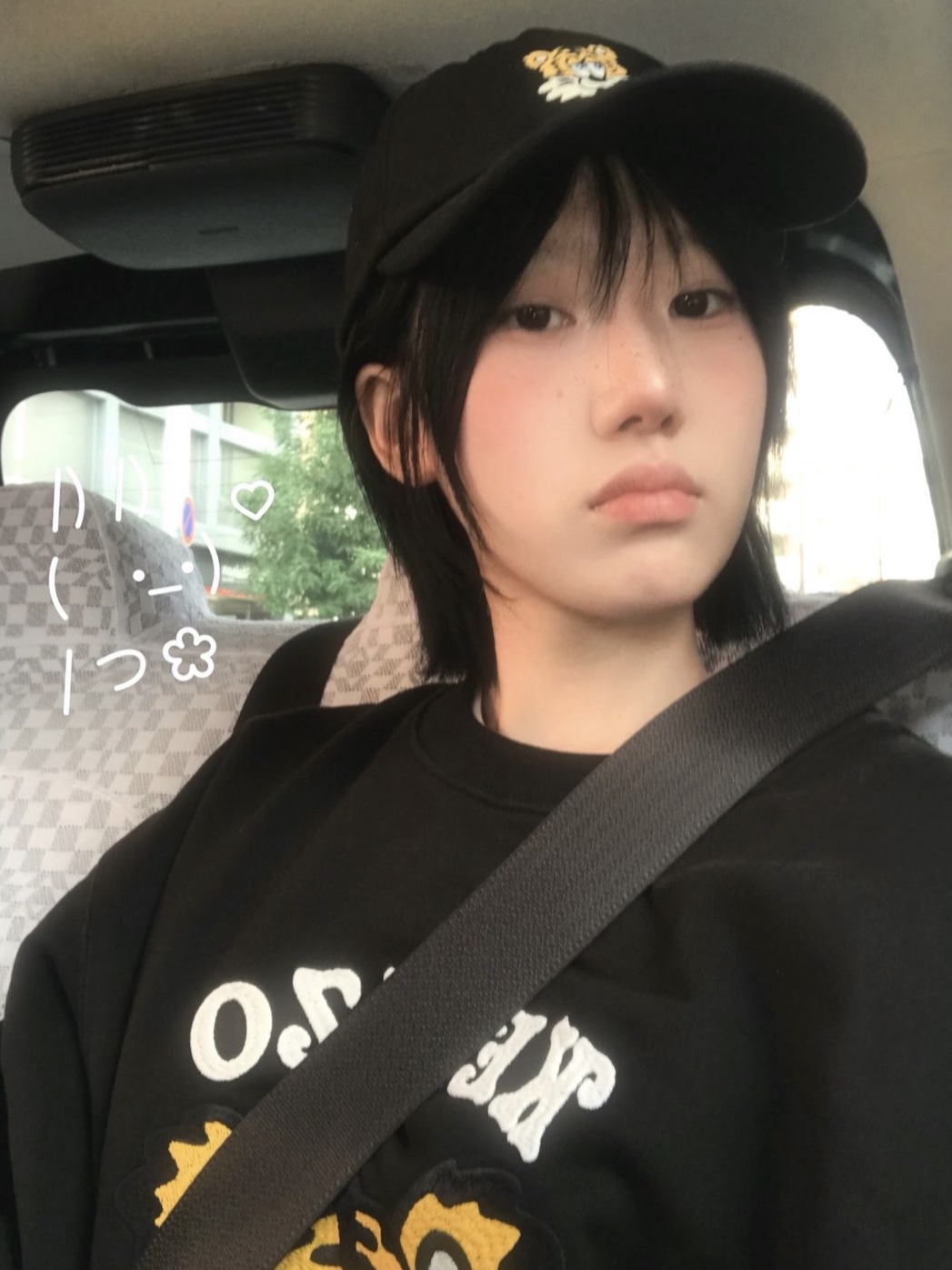 Kenzo x Verdy Market Genderless Embroidered Sweatshirts Black, Kenzo x Verdy Market Embroidered Cap in Cotton Black - 25SS 착용 스타일 - 2