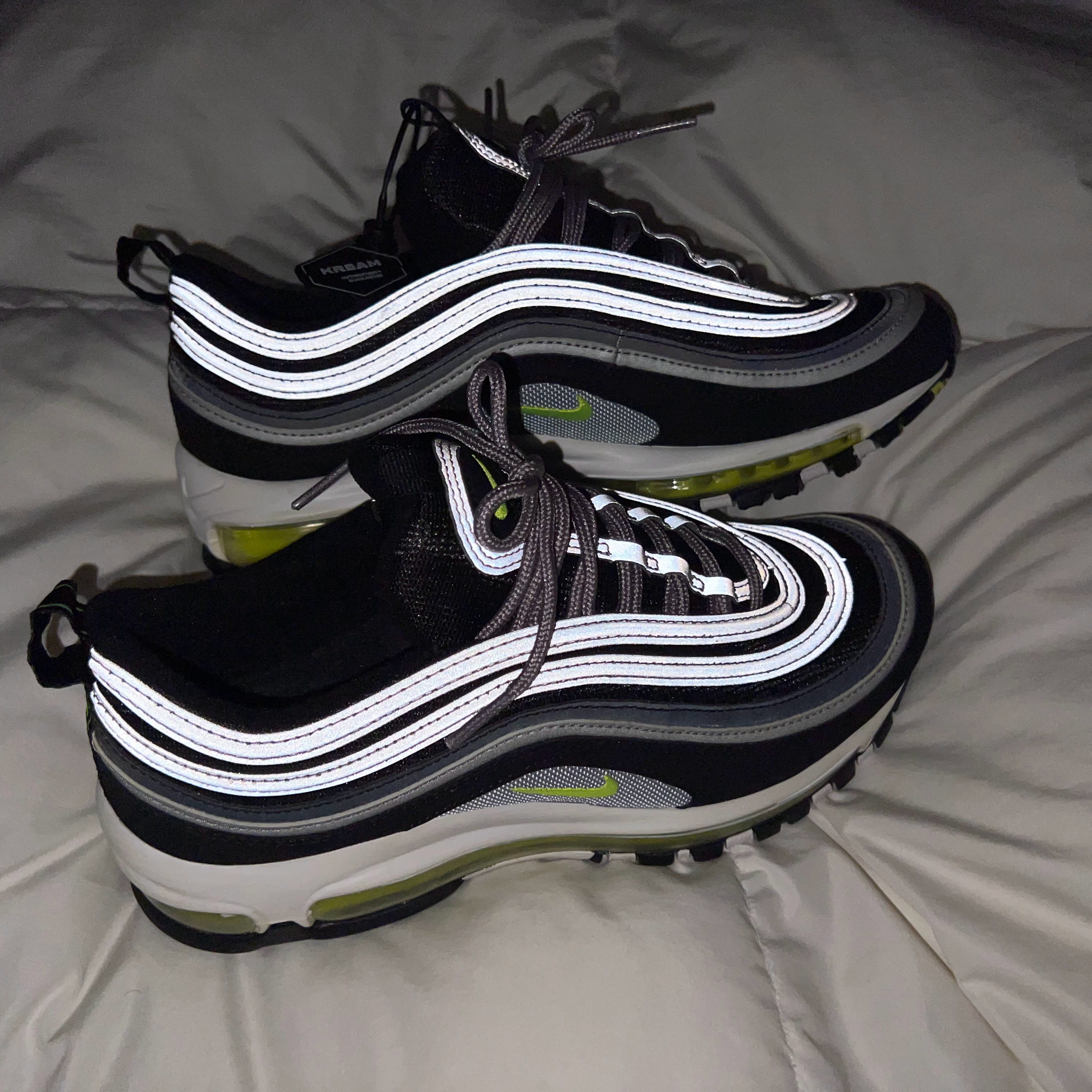 Nike Air Max 97 OG Black Volt Asia 착용 스타일 - 5