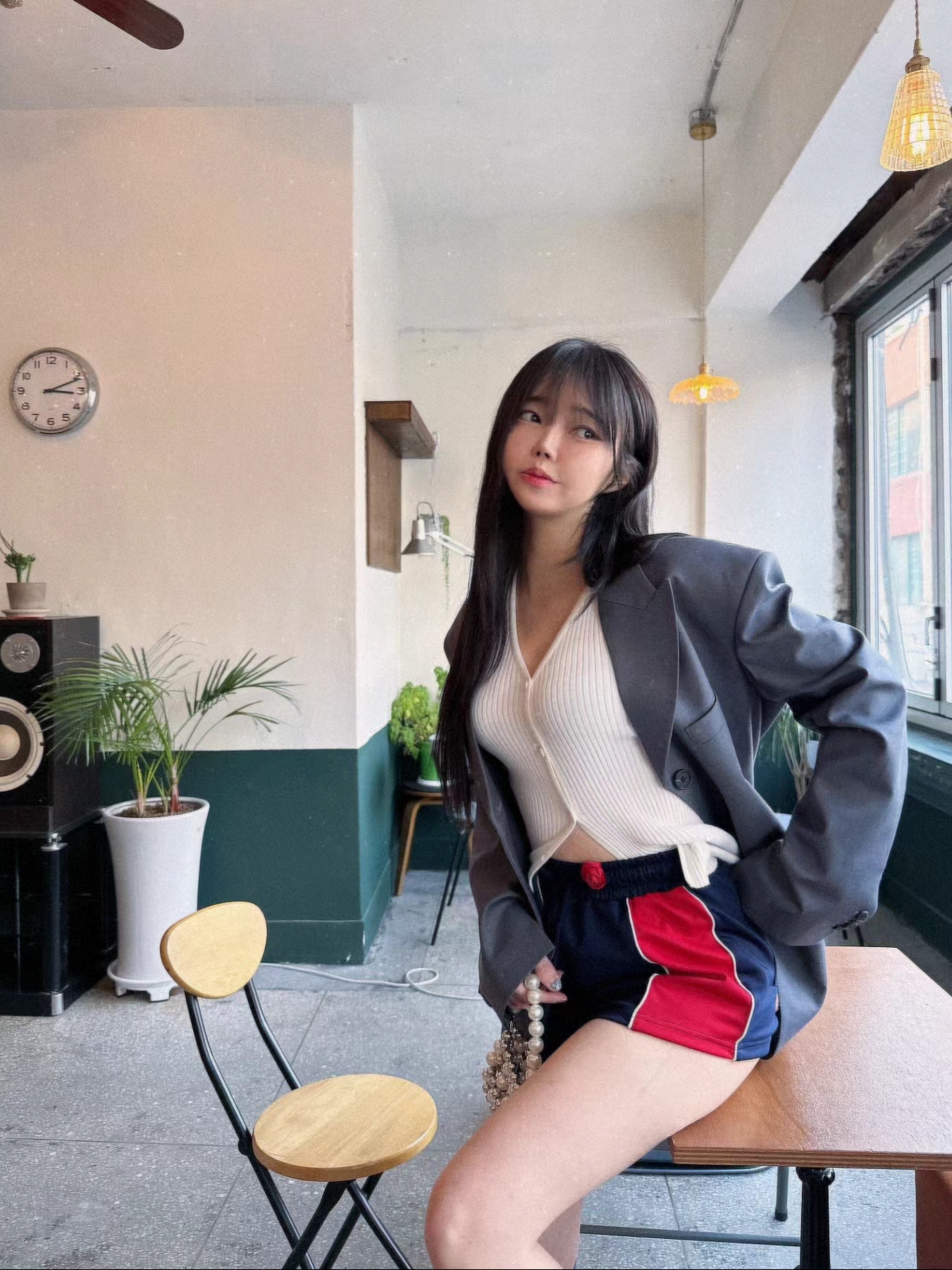 (W) 셀린느 웨지 아웃솔 블록 스니커즈 옵틱 화이트 착용 스타일 - 1
