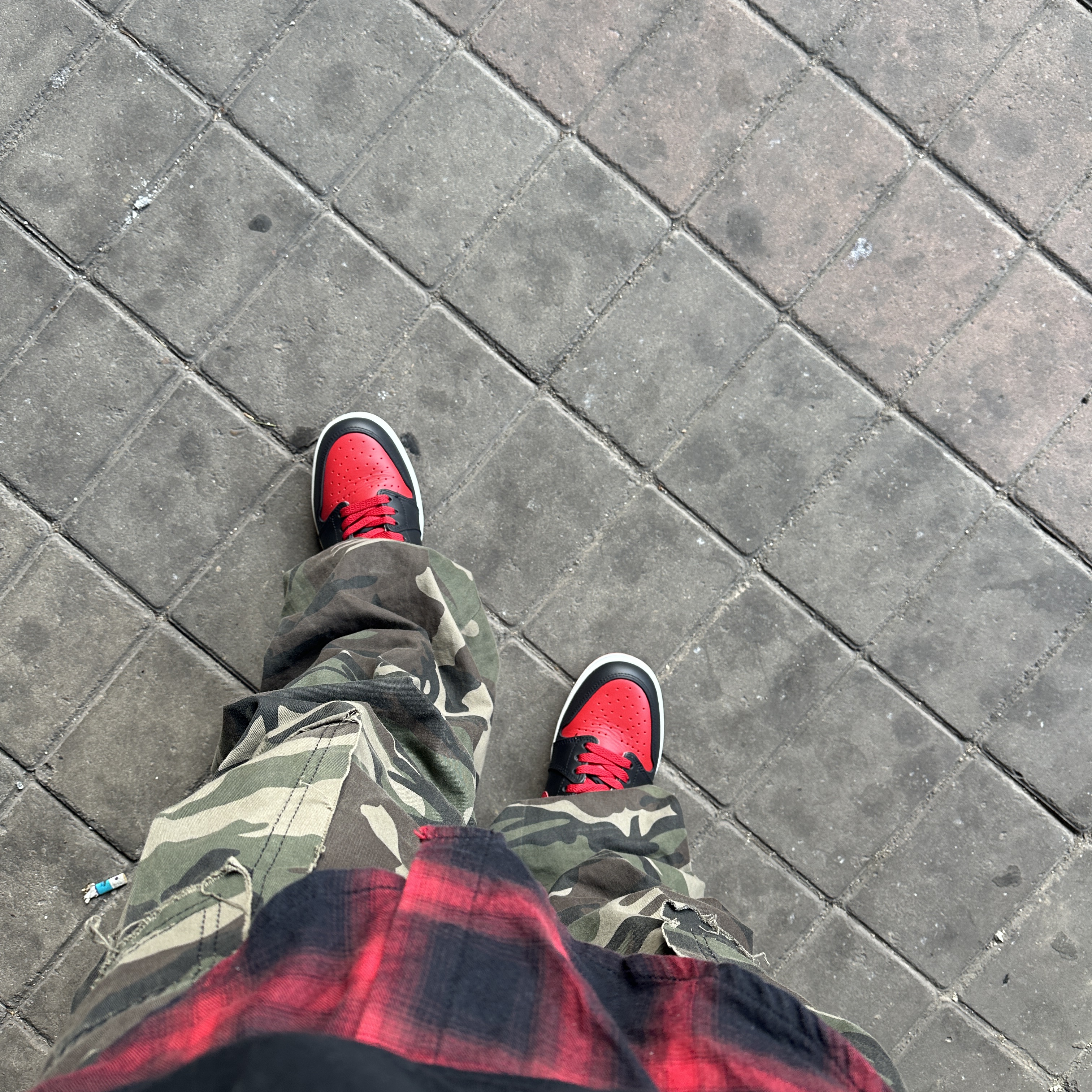 Jordan 1 x Tune High 85 Bred (Special Package) 착용 스타일 - 2