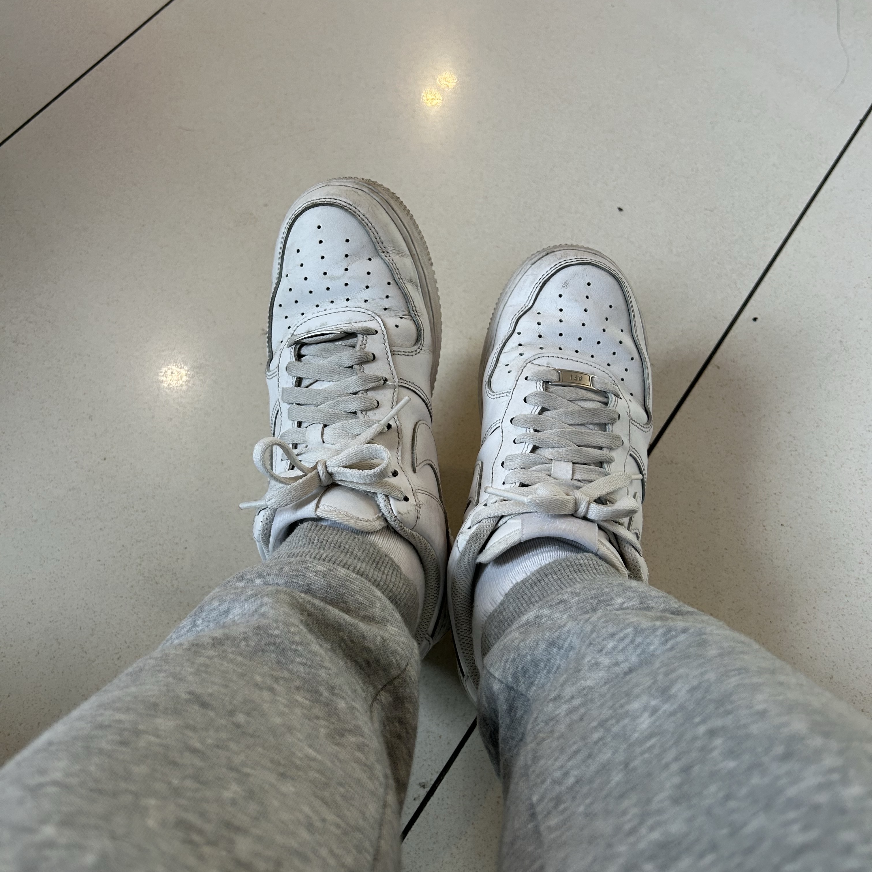 Nike Air Force 1 '07 Low White 착용 스타일