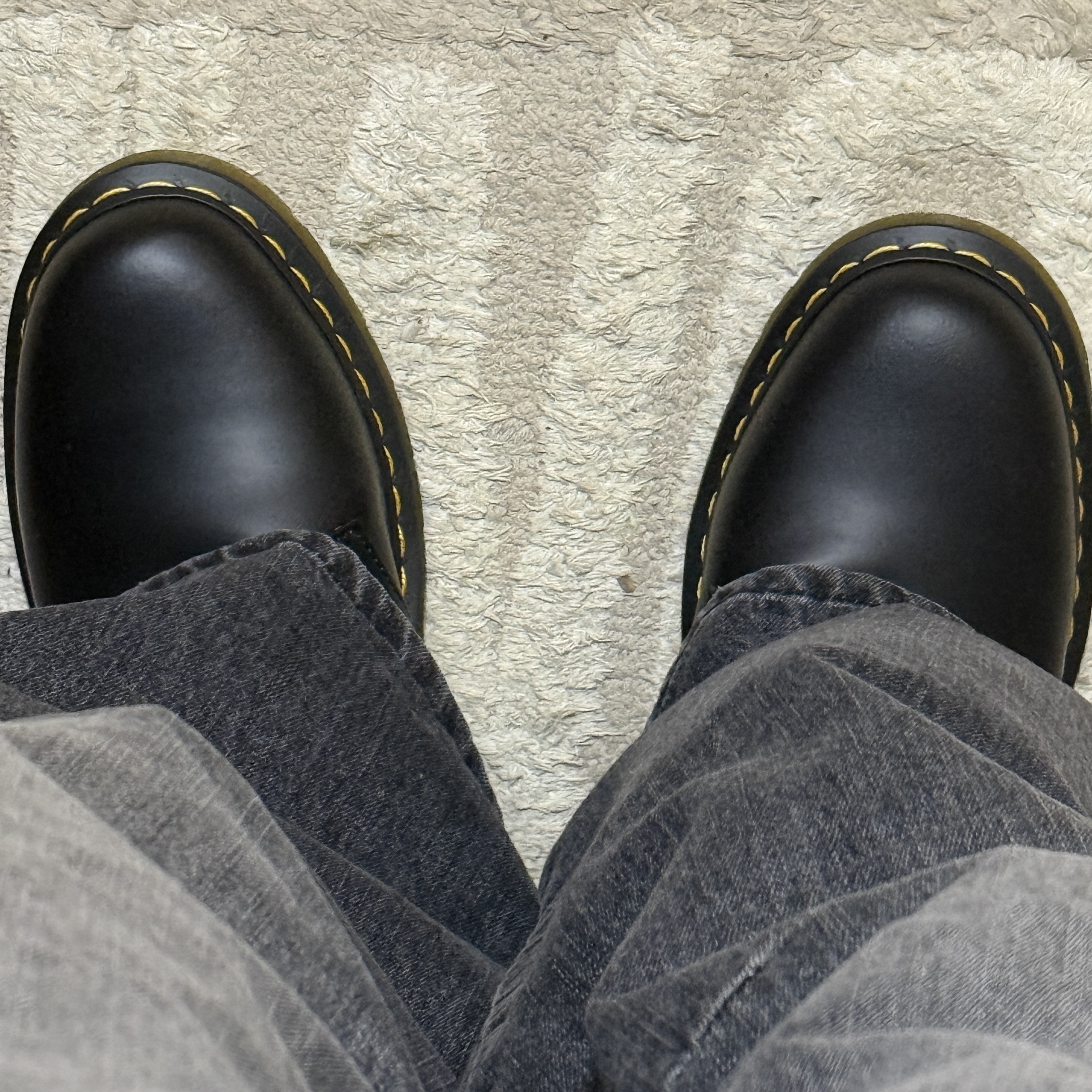 Dr. Martens 1461 Smooth Black 착용 스타일