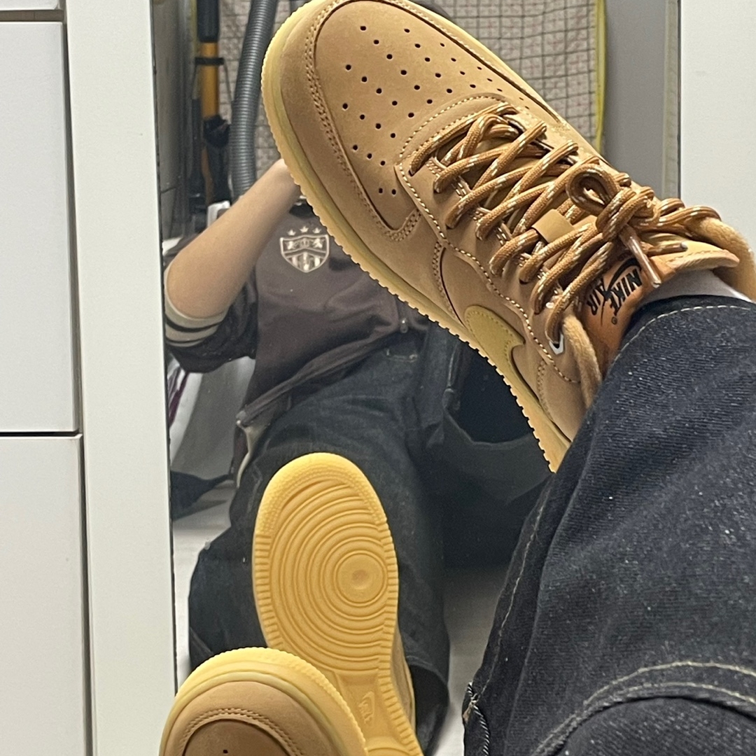 Nike Air Force 1 '07 WB Flax 착용 스타일 - 1
